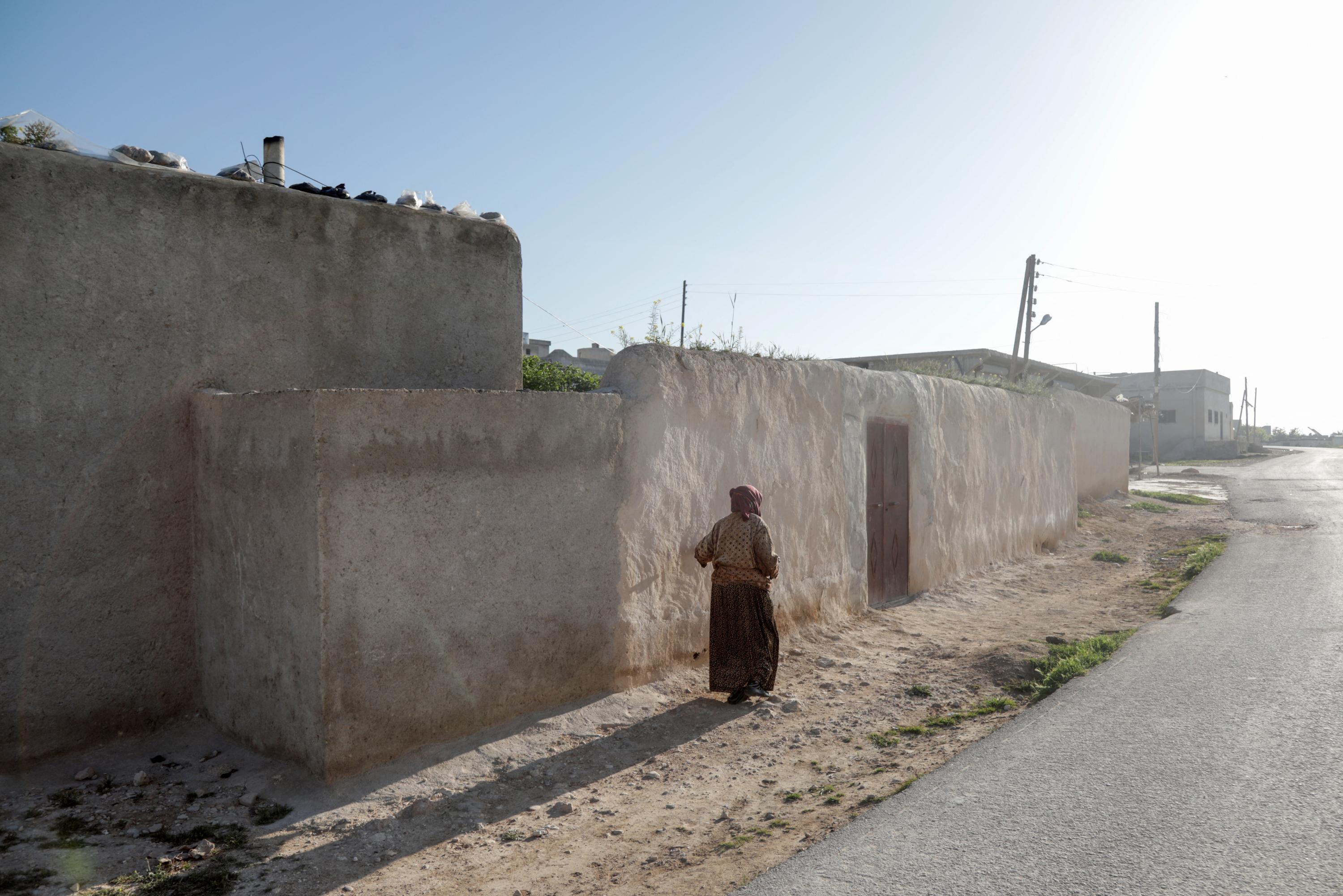 Dans le sud de la Syrie, le douloureux exil des Bédouins déplacés par les violences