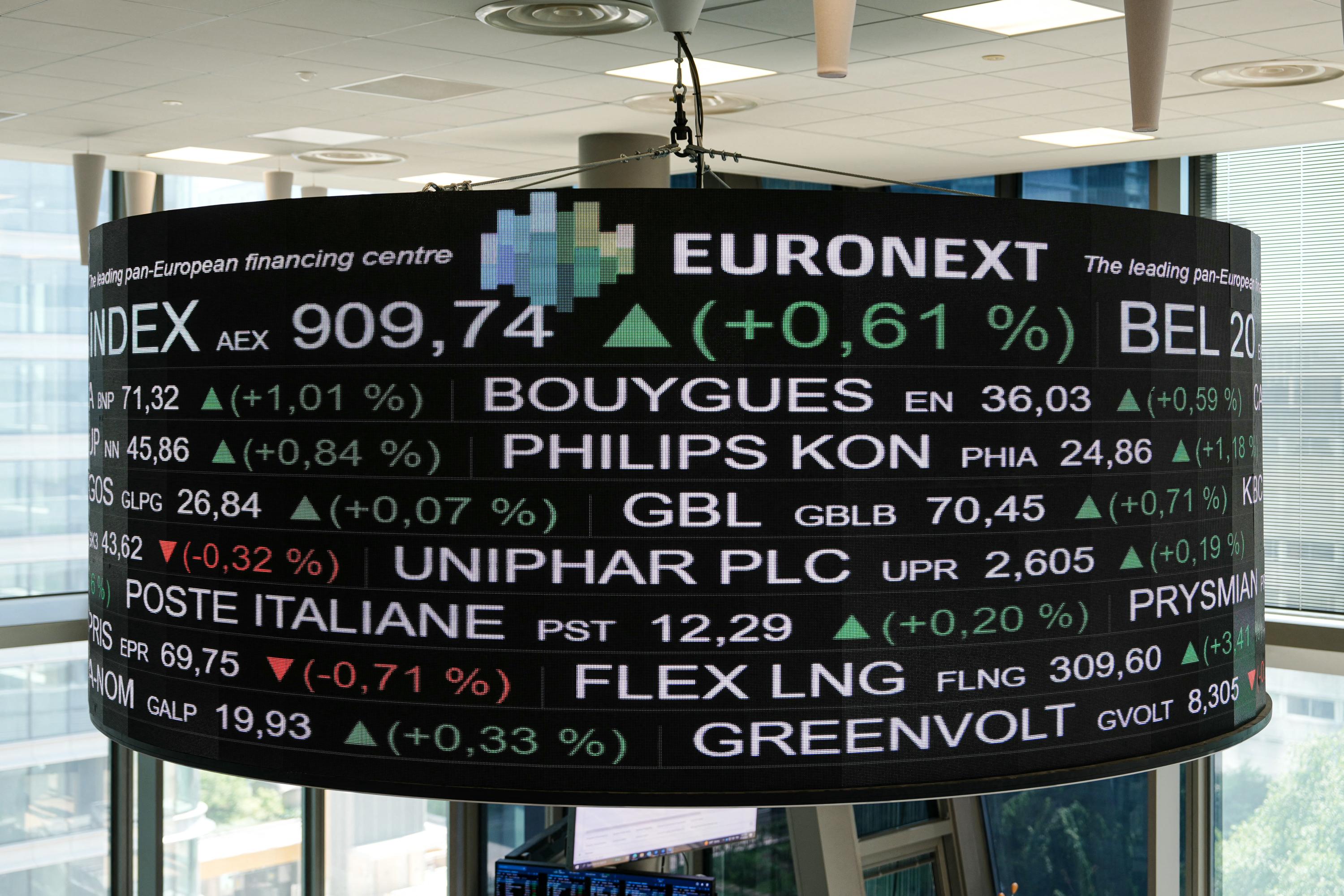 La Bourse de Paris termine en baisse de 1,36% après la démission de Sébastien Lecornu