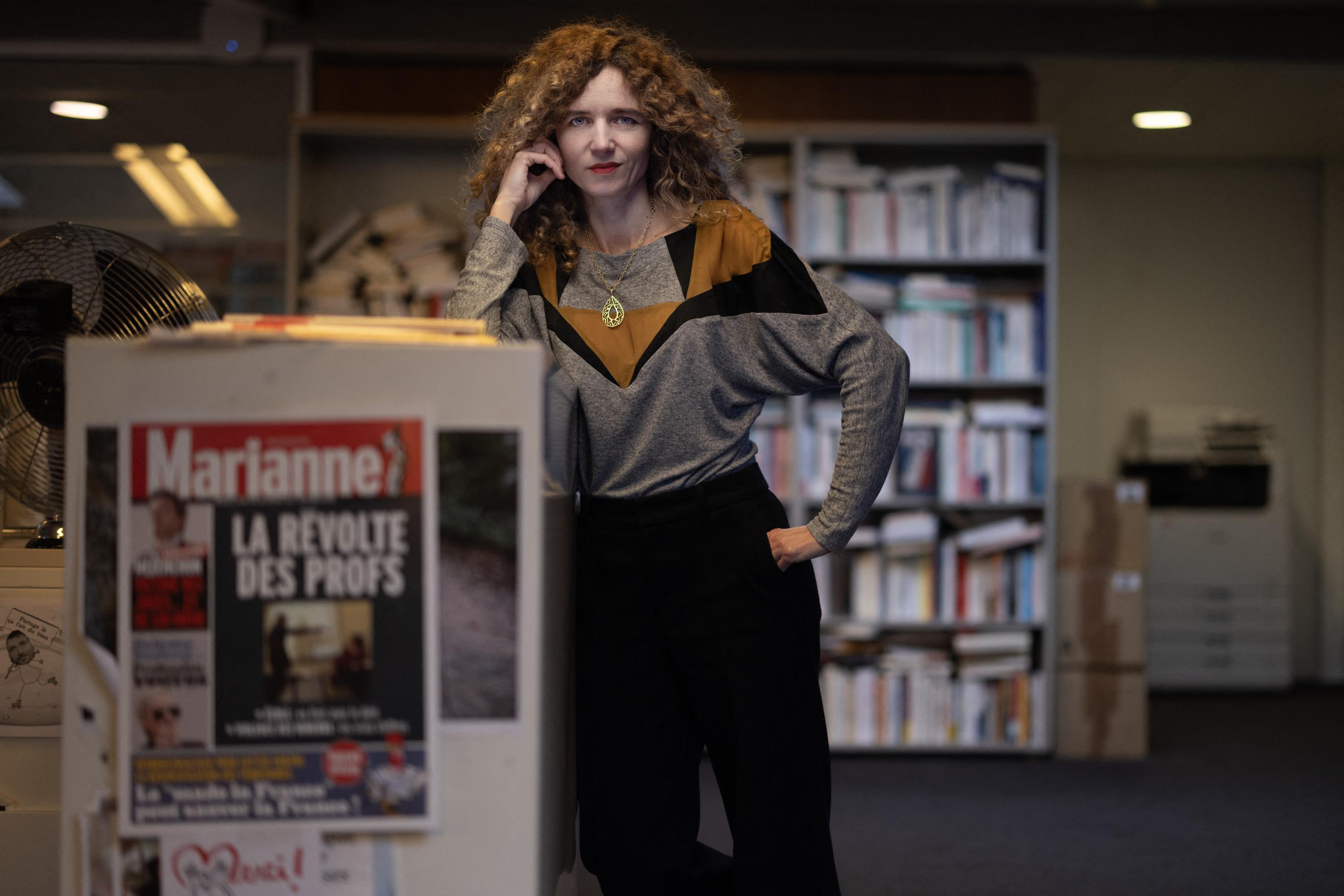 «Marianne ne doit pas s’enfermer dans le militantisme» : contestée en interne, la directrice de la rédaction Eve Szeftel défend sa ligne