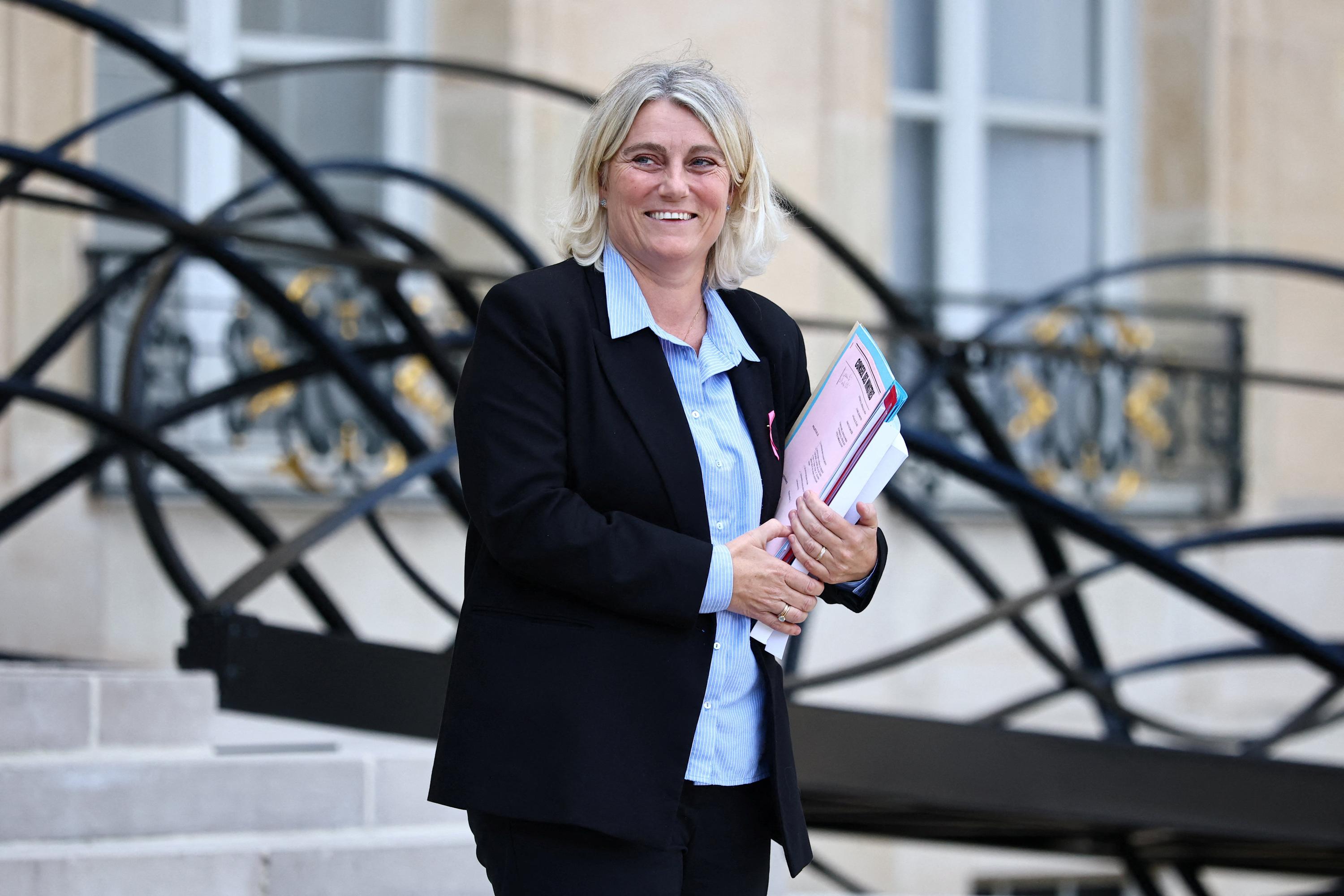 «Le tout-gratuit est une illusion» : franchises médicales, affections de longue durée… La ministre de la Santé défend les mesures d’économie