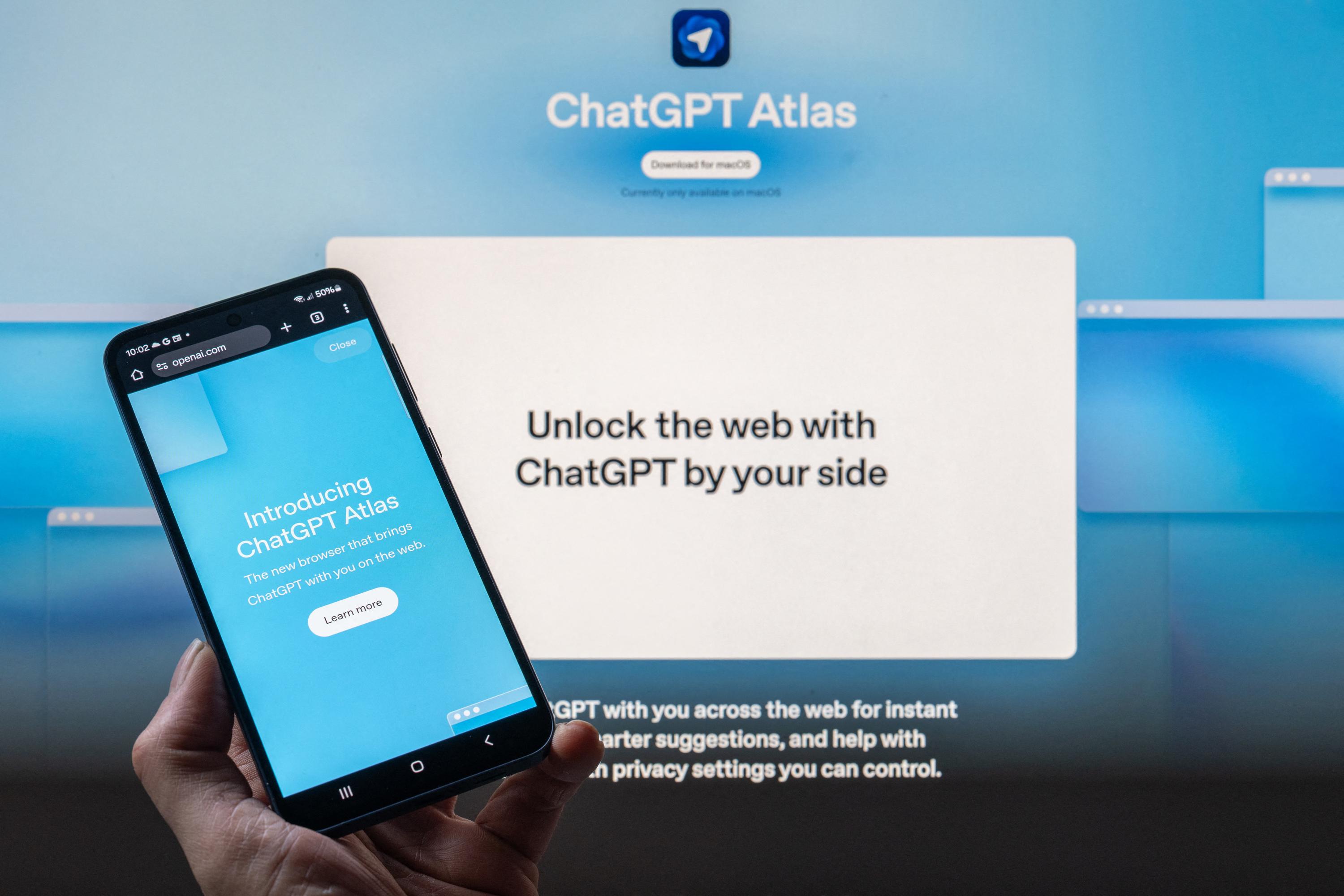 ChatGPT Atlas, Comet… Avec leurs navigateurs, les géants de l’IA veulent devenir la nouvelle porte d’entrée sur internet