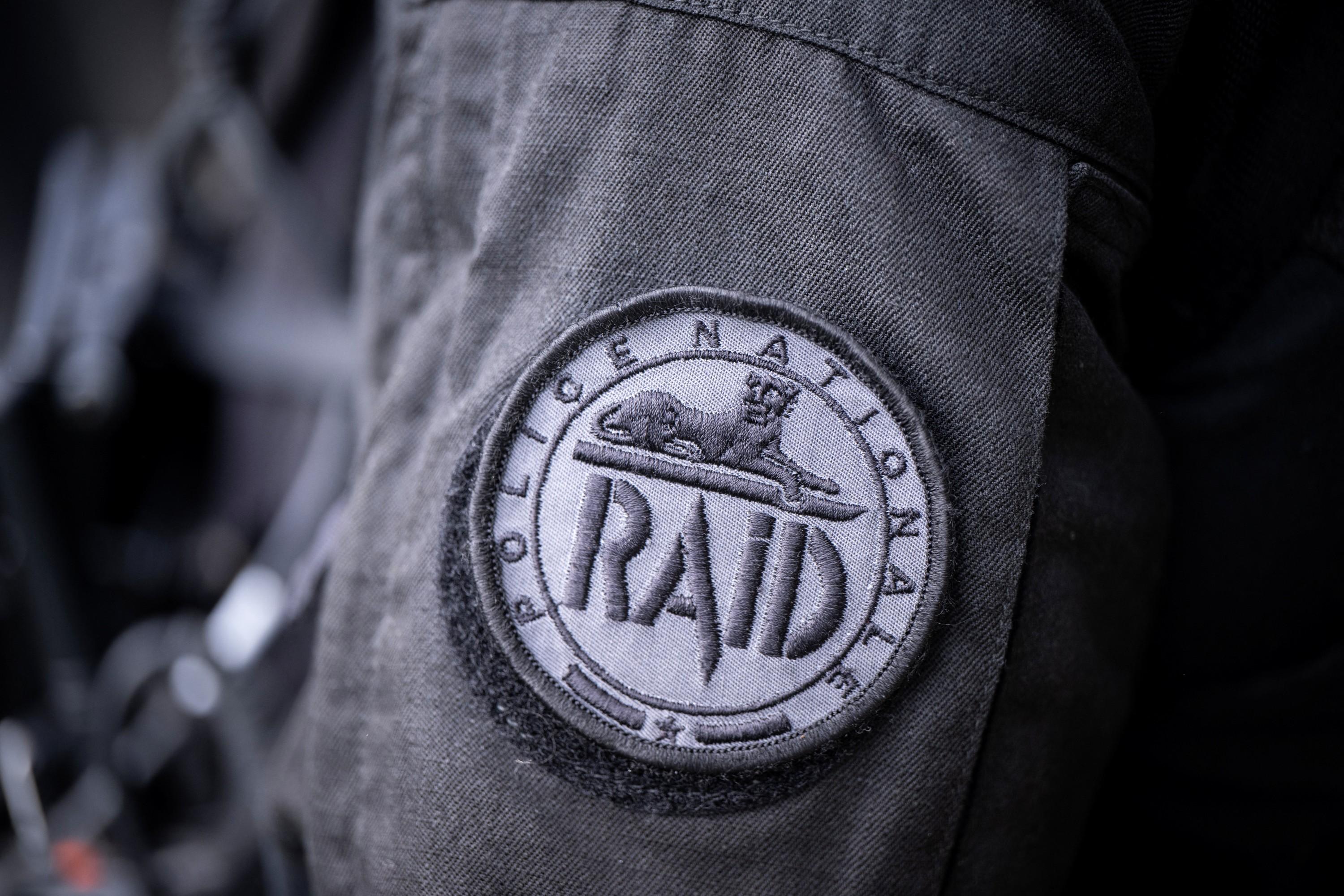 Intervention du Raid, agent municipal, piste intrafamiliale : à Nice, le suspect toujours recherché après l’assassinat d’une femme devant son bébé