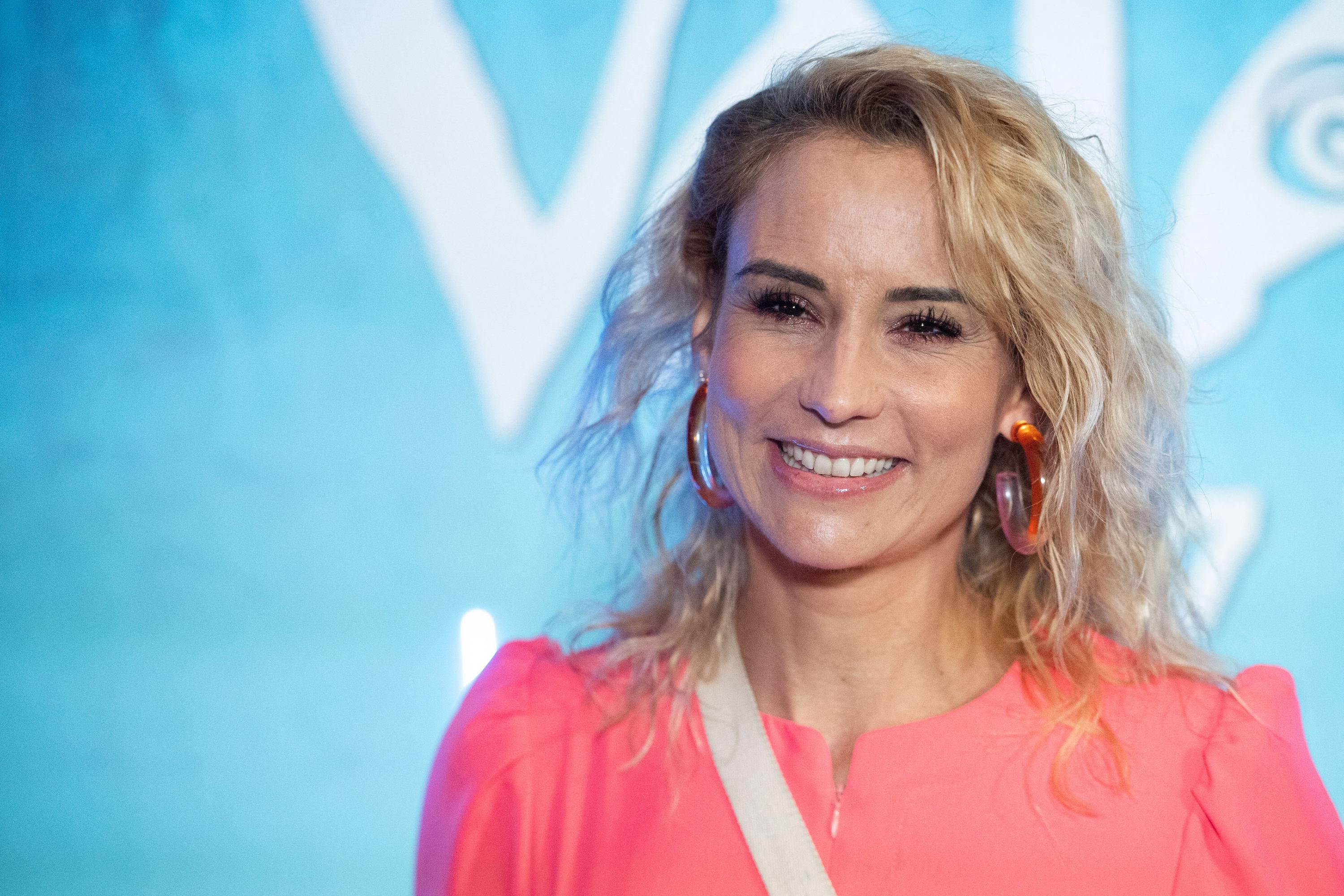 Élodie Gossuin rapatriée en France après être restée bloquée à Dubaï face aux tensions油n Iran