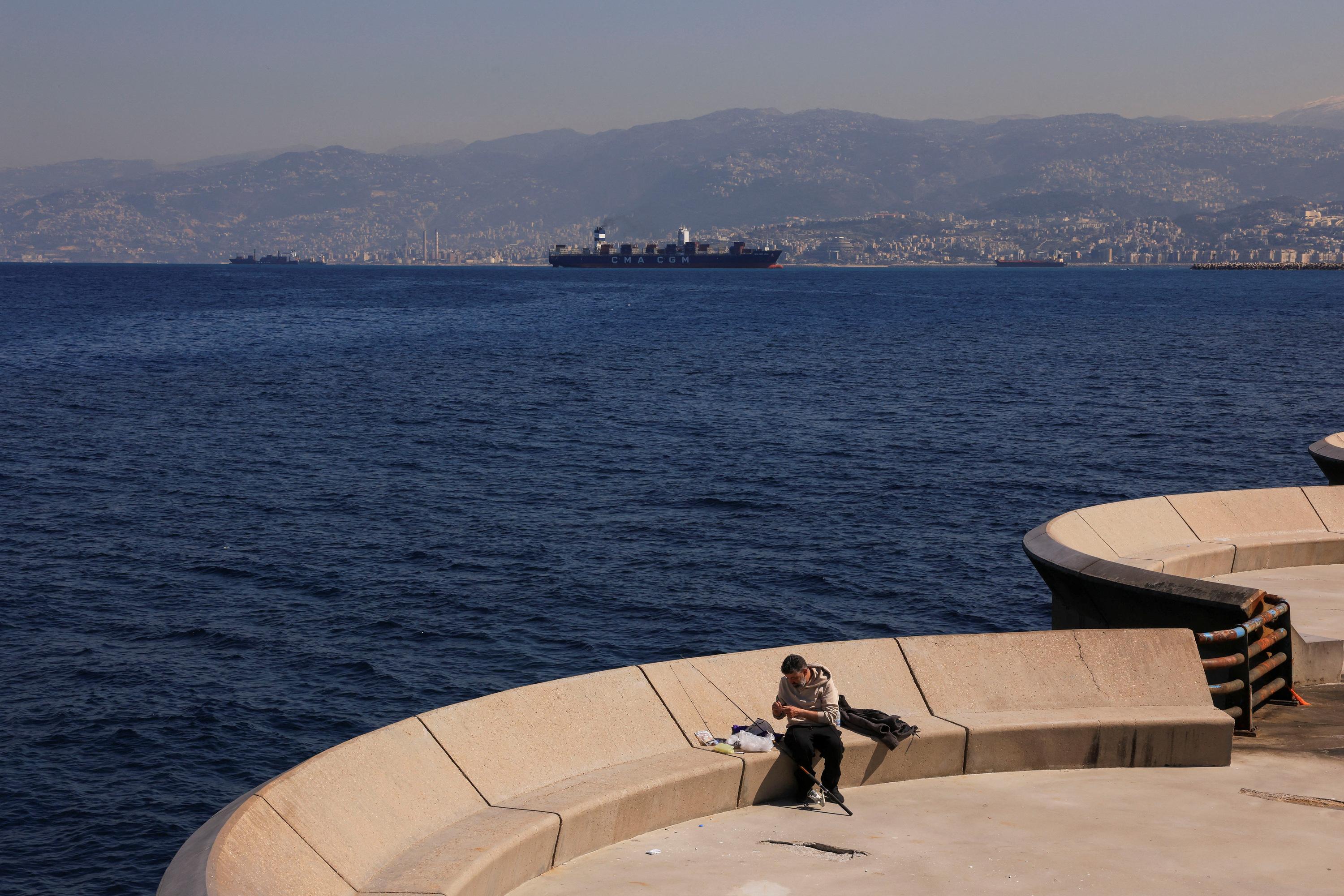 Guerre au Moyen-Orient : un porte-conteneurs CMA CGM a passé le détroit d'Ormuz en déclarant avoir un «propriétaire français»