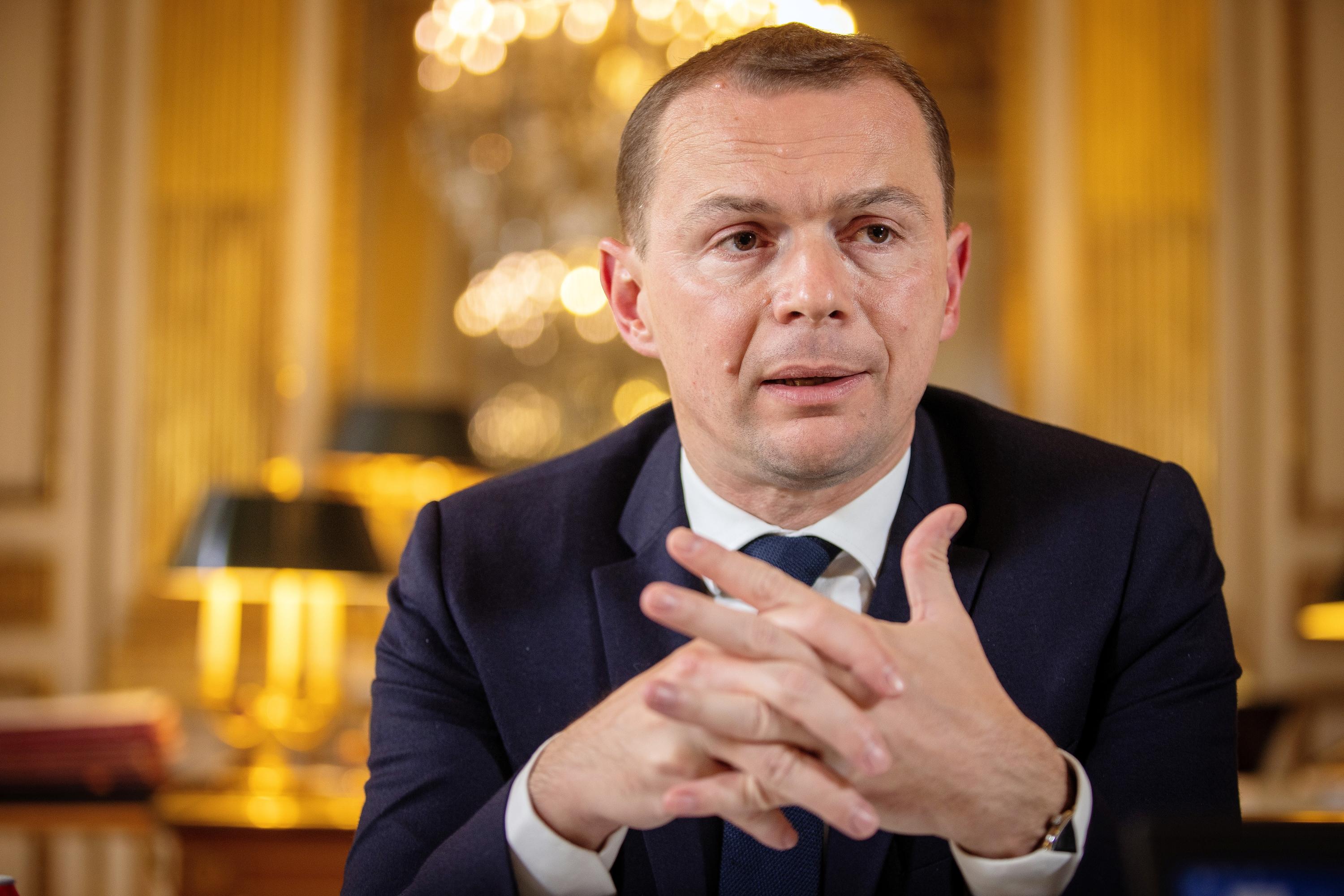 L'ex-ministre Olivier Dussopt va être proposé à la présidence du conseil d’administration du groupe Emeis (ex-Orpea)