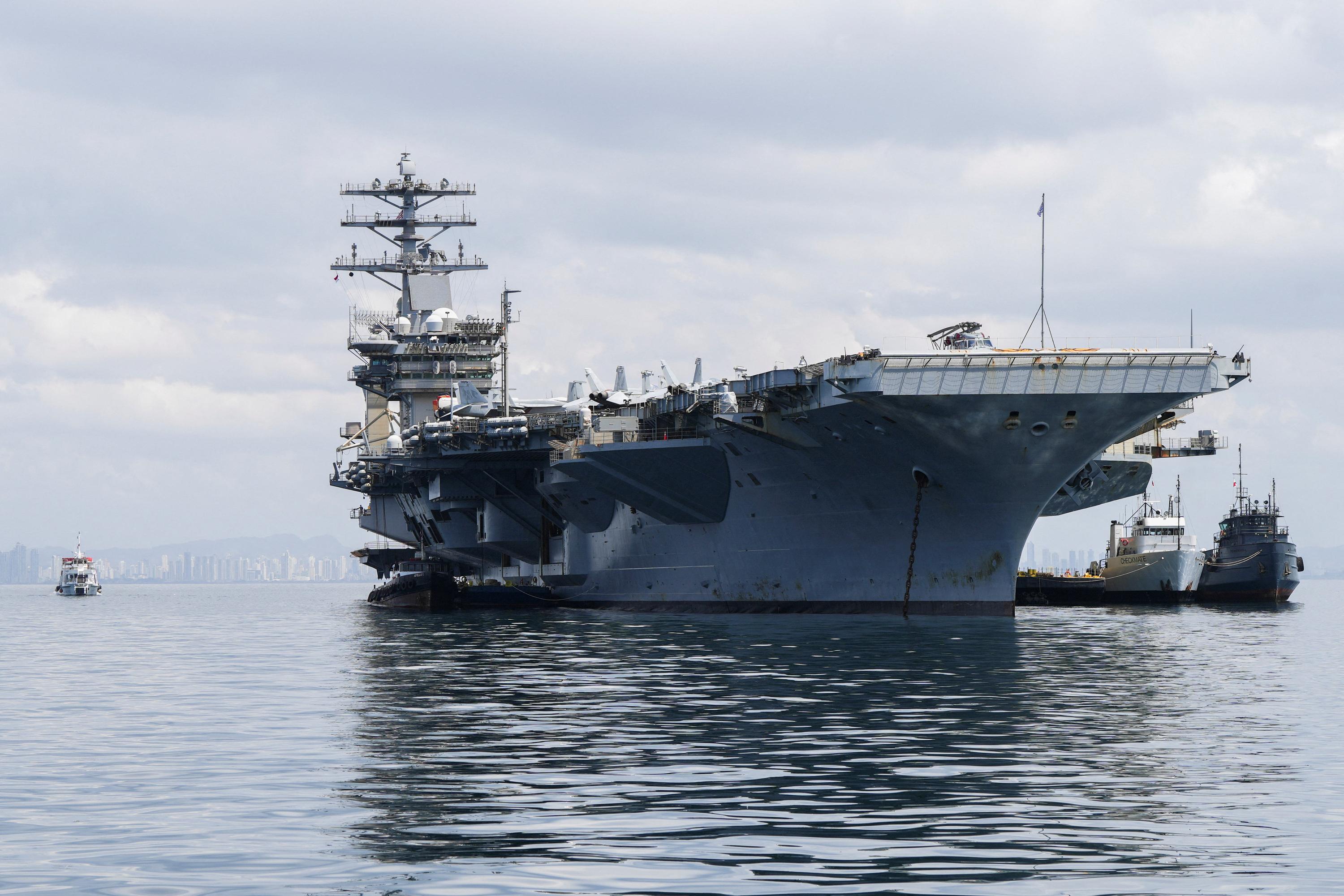 Guerre au Moyen-Orient : le porte-avions américain USS George HW Bush fait le tour de l’Afrique pour éviter le canal de Suez