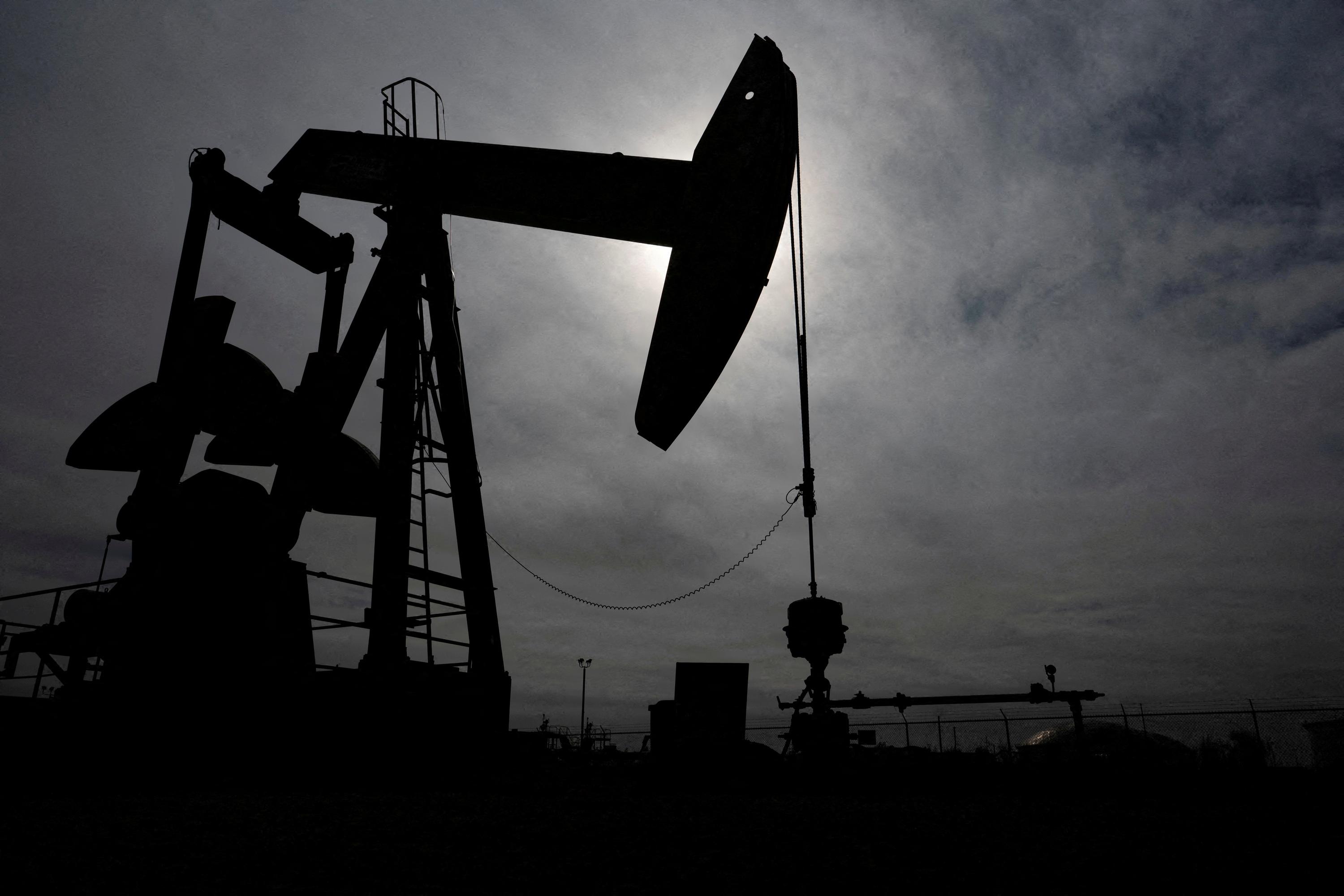 Les prix du pétrole chutent avec l'annonce d'un accord entre Washington et Téhéran