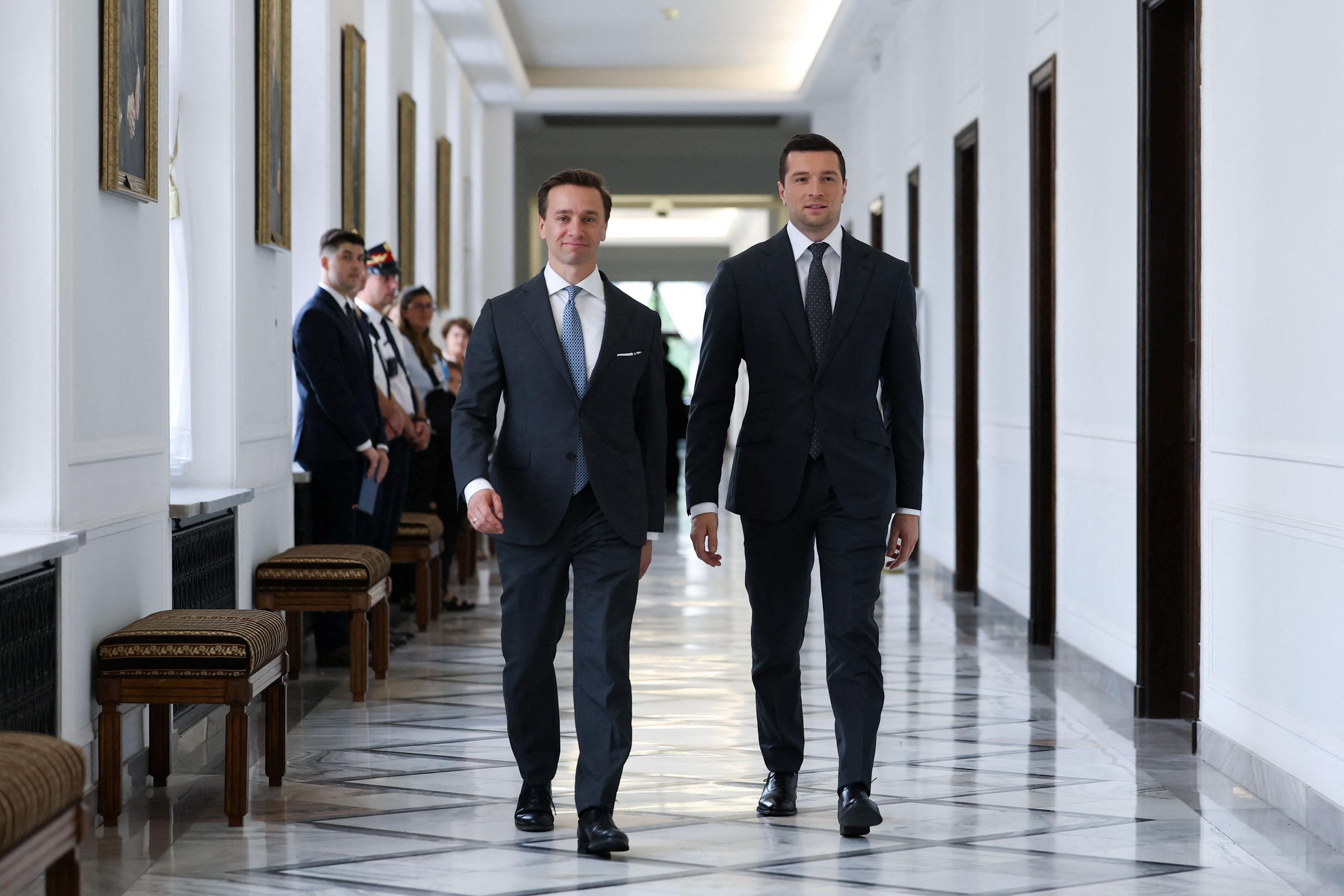 En Pologne, Jordan Bardella vient parfaire ses alliances avec les droites européennes