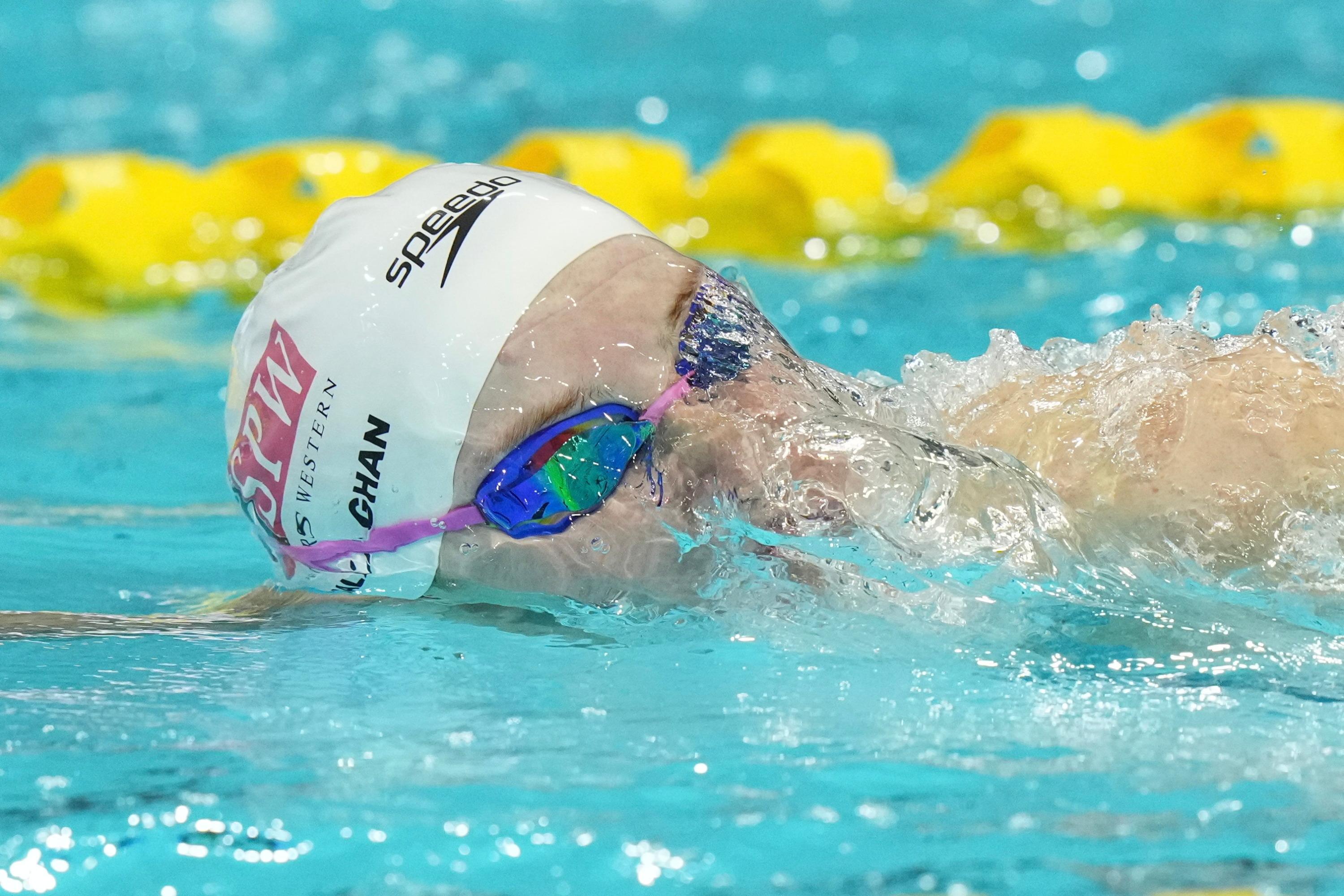 Natation : la championne olympique Mollie O'Callaghan révèle avoir souffert de fractures de fatigue à la colonne vertébrale