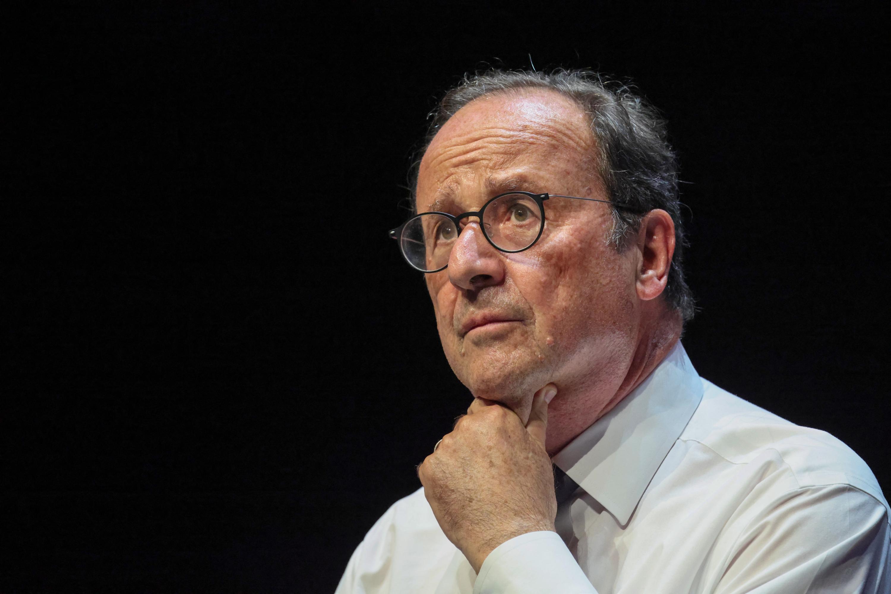 « Il va continuer à cultiver son rapport à l’opinion » : François Hollande, les coulisses d’un retour annoncé
