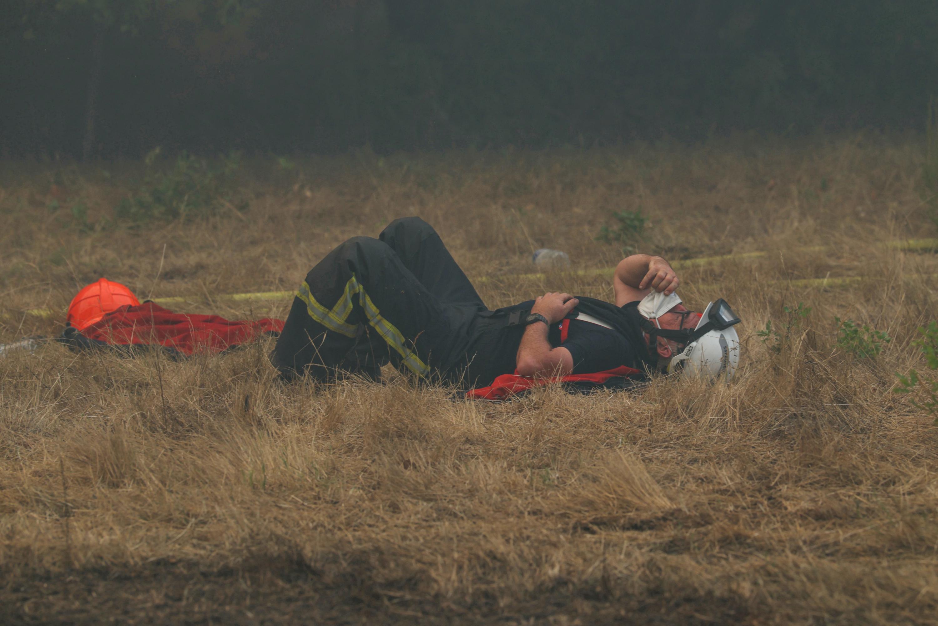 Incendies en France : le mégafeu reste «stabilisé» jeudi matin, la météo s’annonce «favorable»