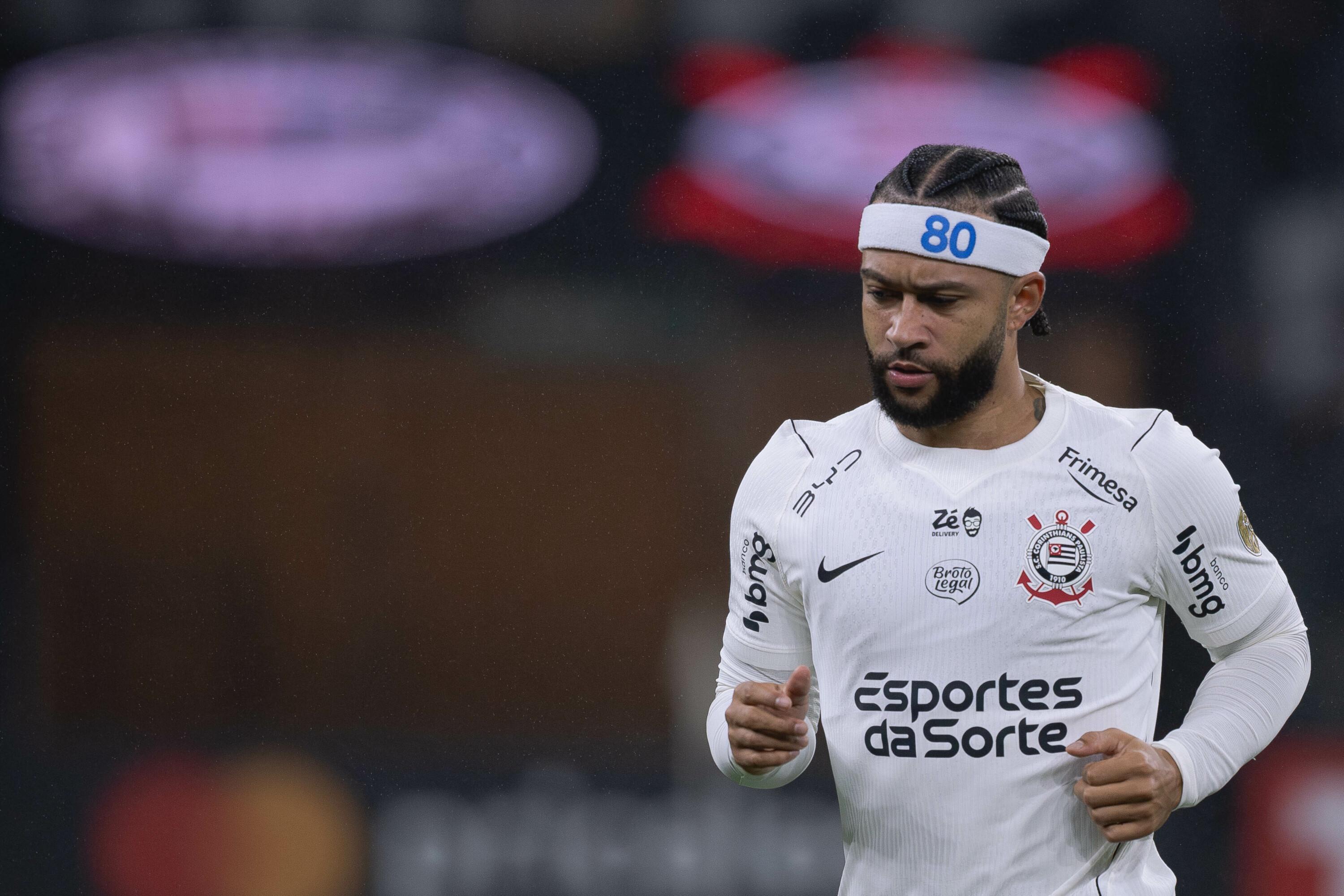 Foot : Memphis Depay quitte définitivement les Corinthians pour des raisons financières