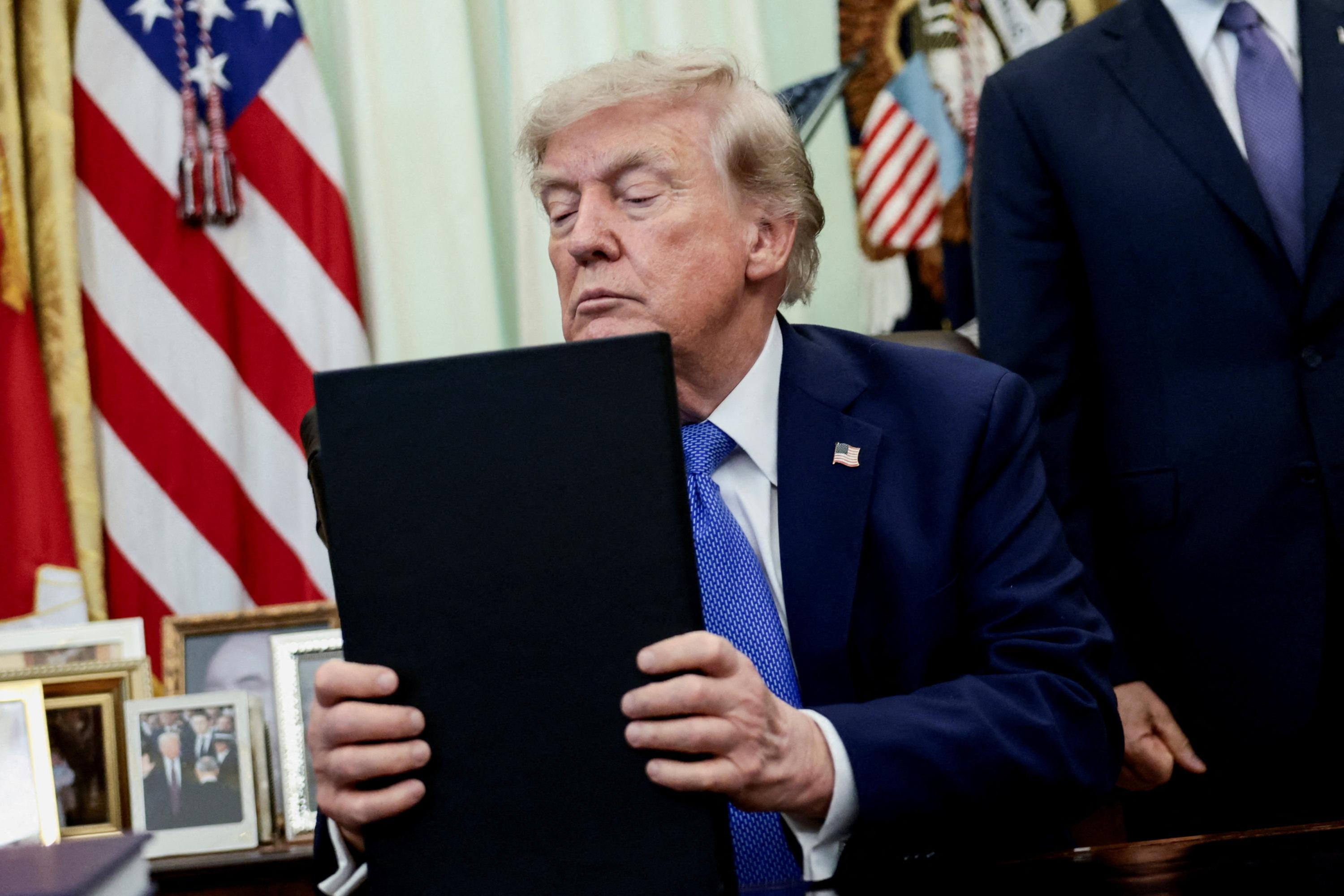 Trump annonce des droits de douane allant jusqu'à 100% sur les drones importés