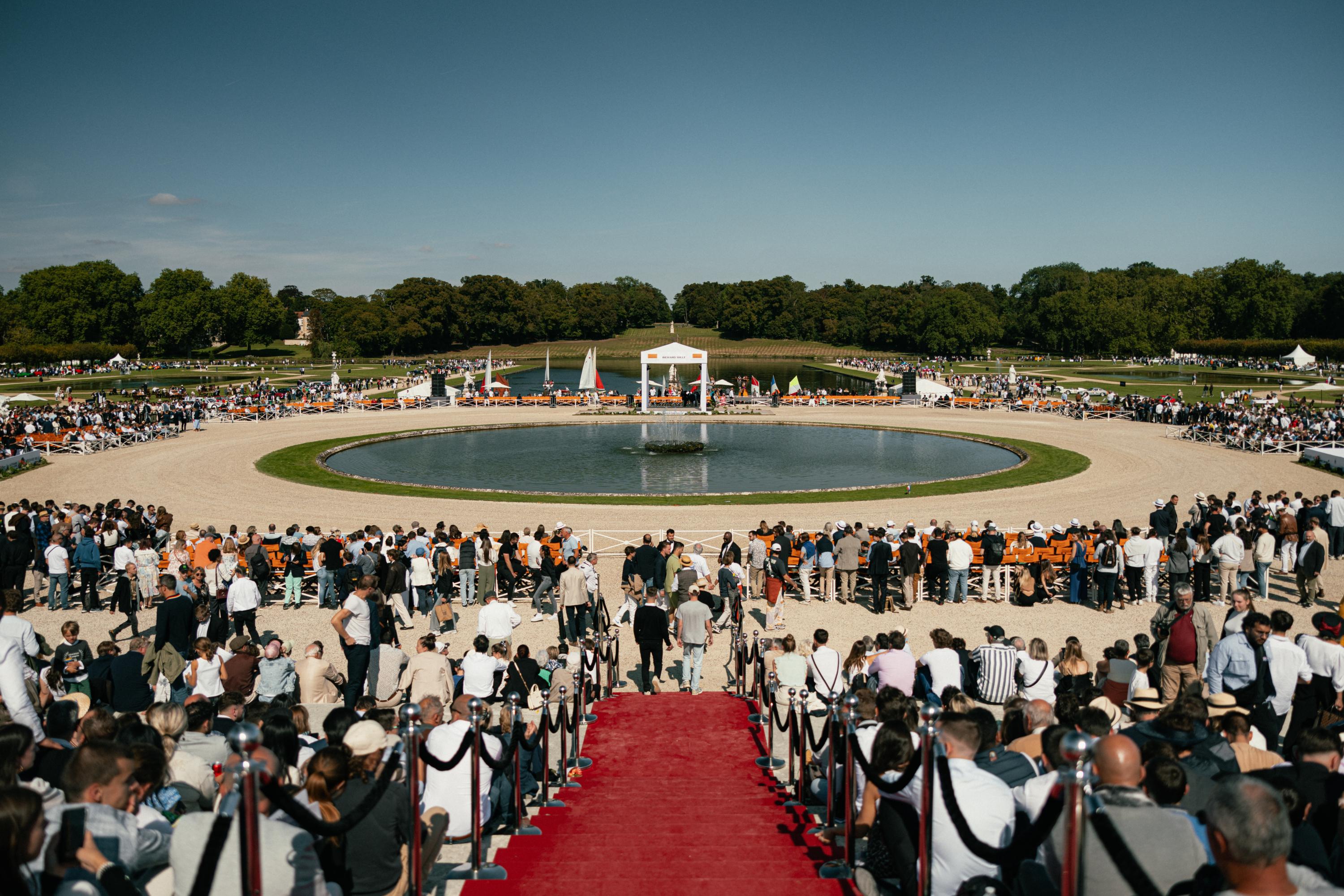 La crème des voitures de collection à Chantilly ce week-end