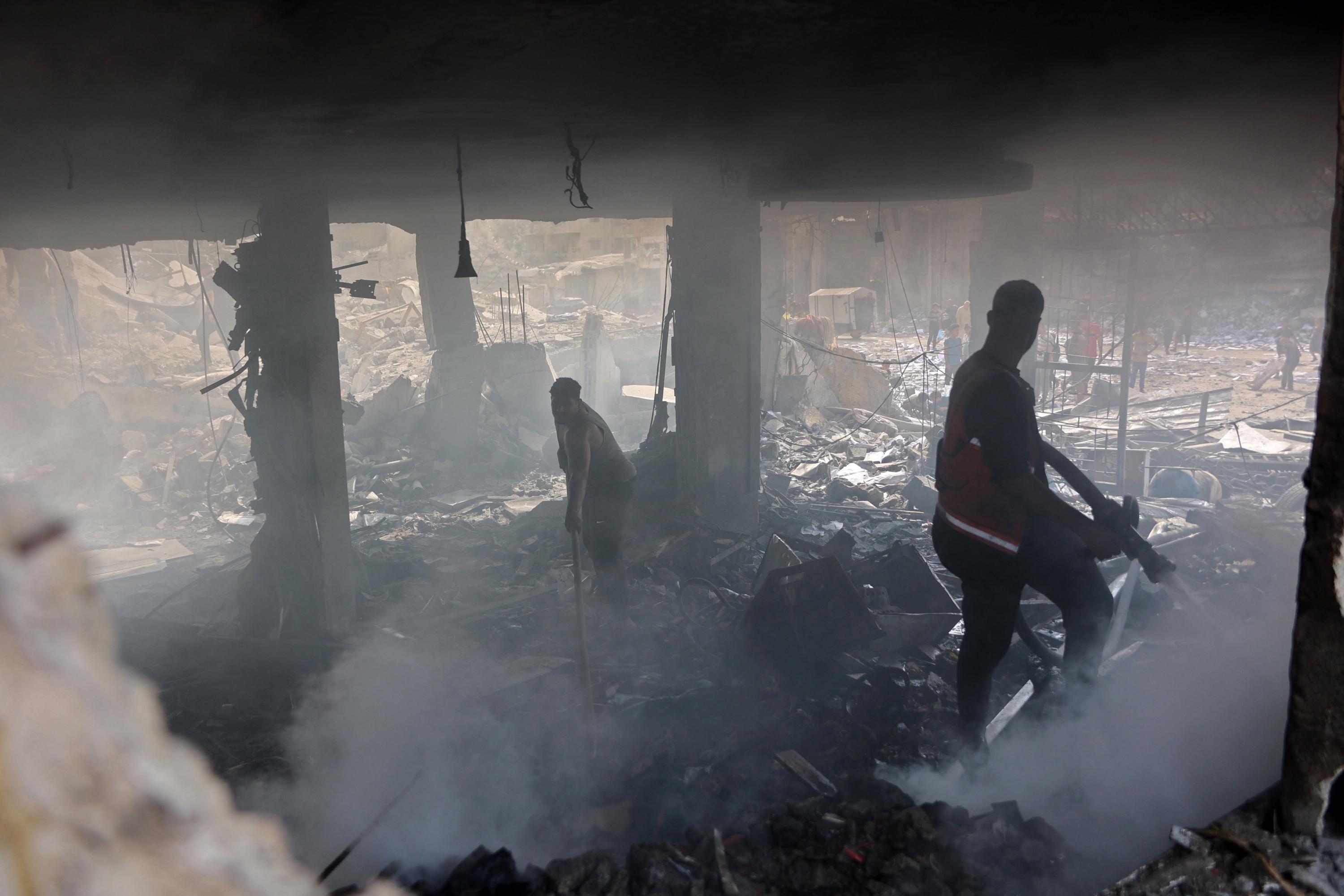 Gaza : l’effondrement d’un immeuble fait huit morts et plus de 60 personnes sont portées disparues
