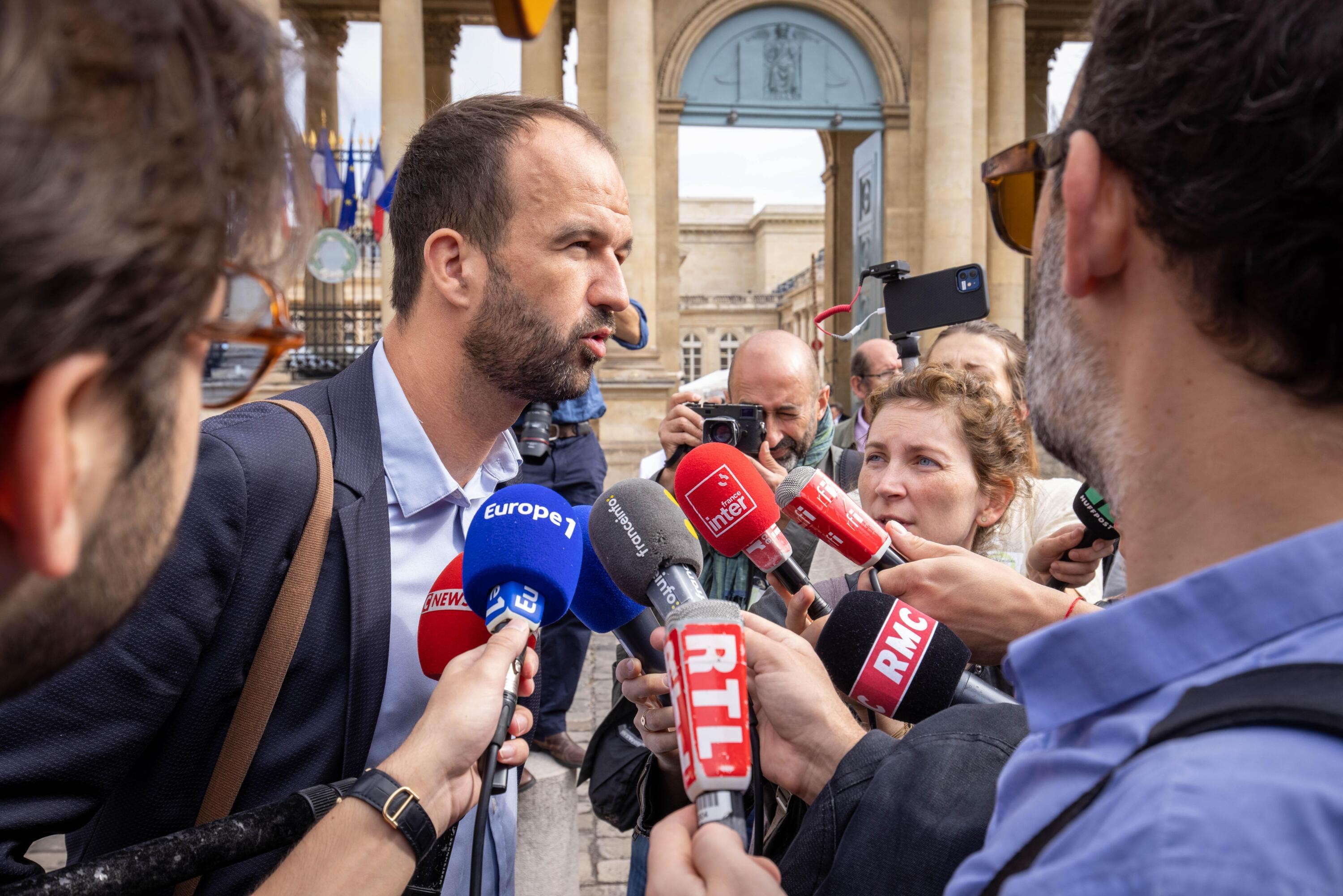 EN DIRECT - Présidentielle 2027 : Manuel Bompard veut un blocage des prix des carburants face au gouvernement qui «a l’air de ne rien faire»