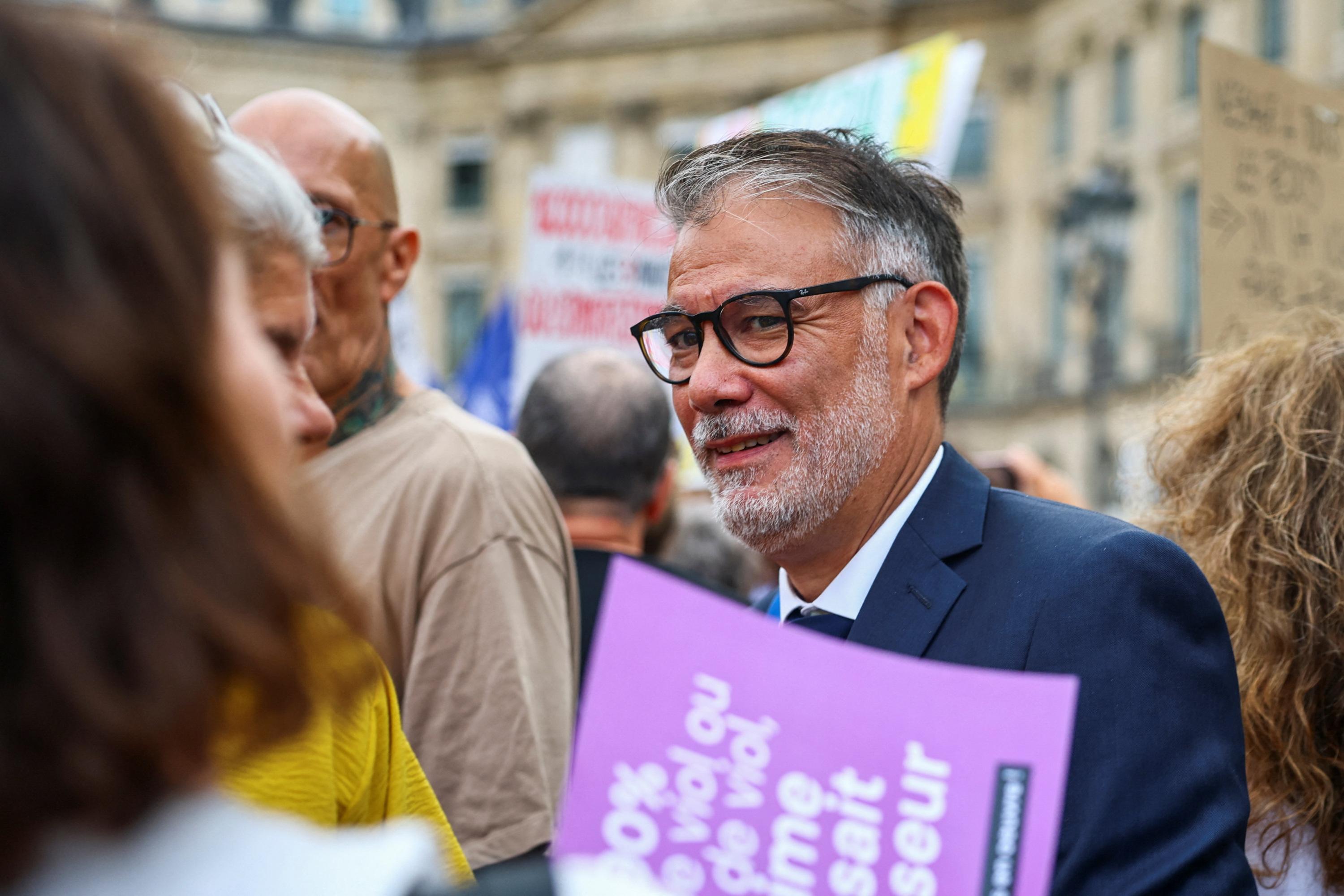 EN DIRECT - Présidentielle 2027 :«Le PS aurait pu s’épargner cette affaire», lance Olivier Faure sur les accusations visant Philippe Brun