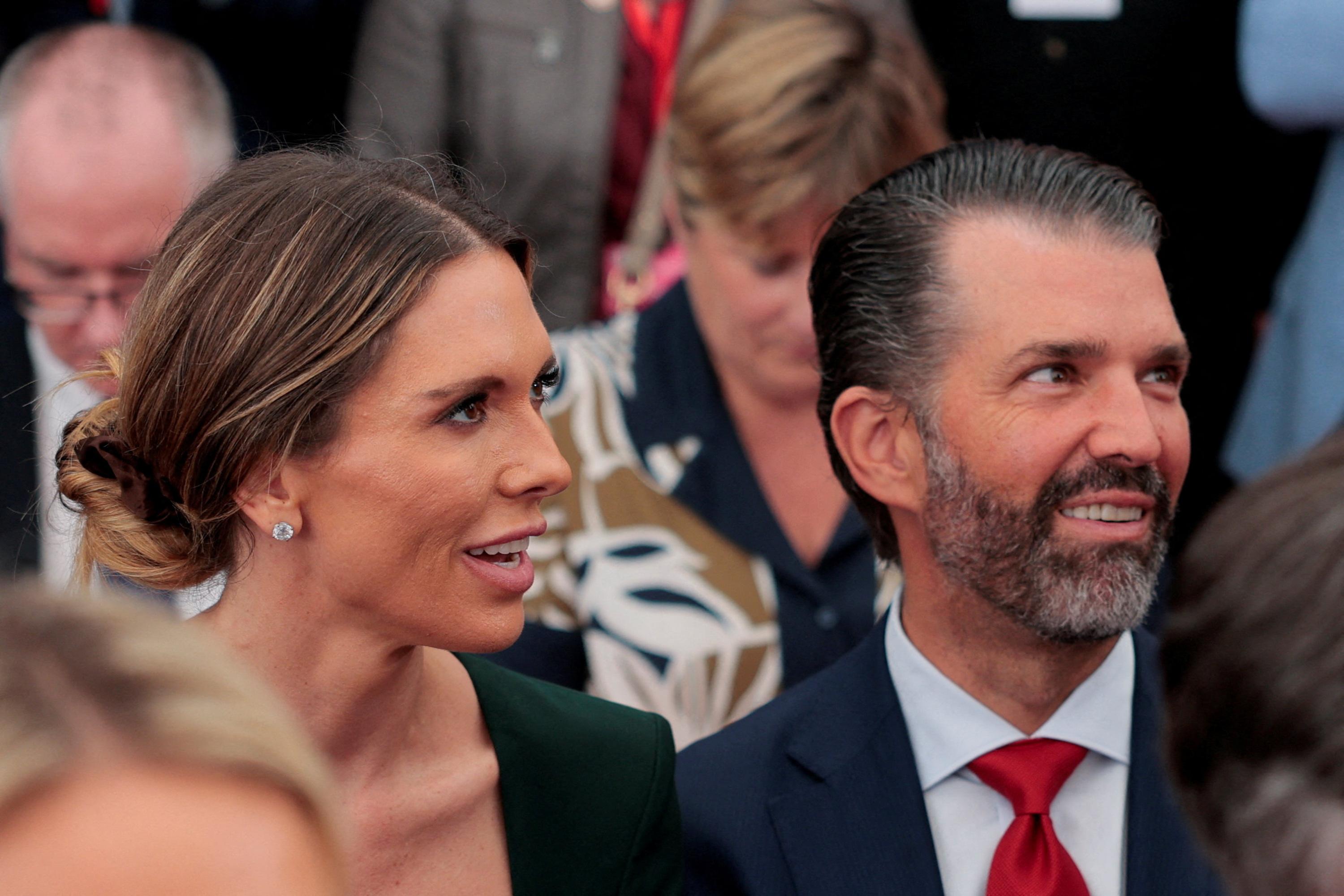 Un sénateur républicain réclame une enquête sur le mariage de Donald Trump Jr