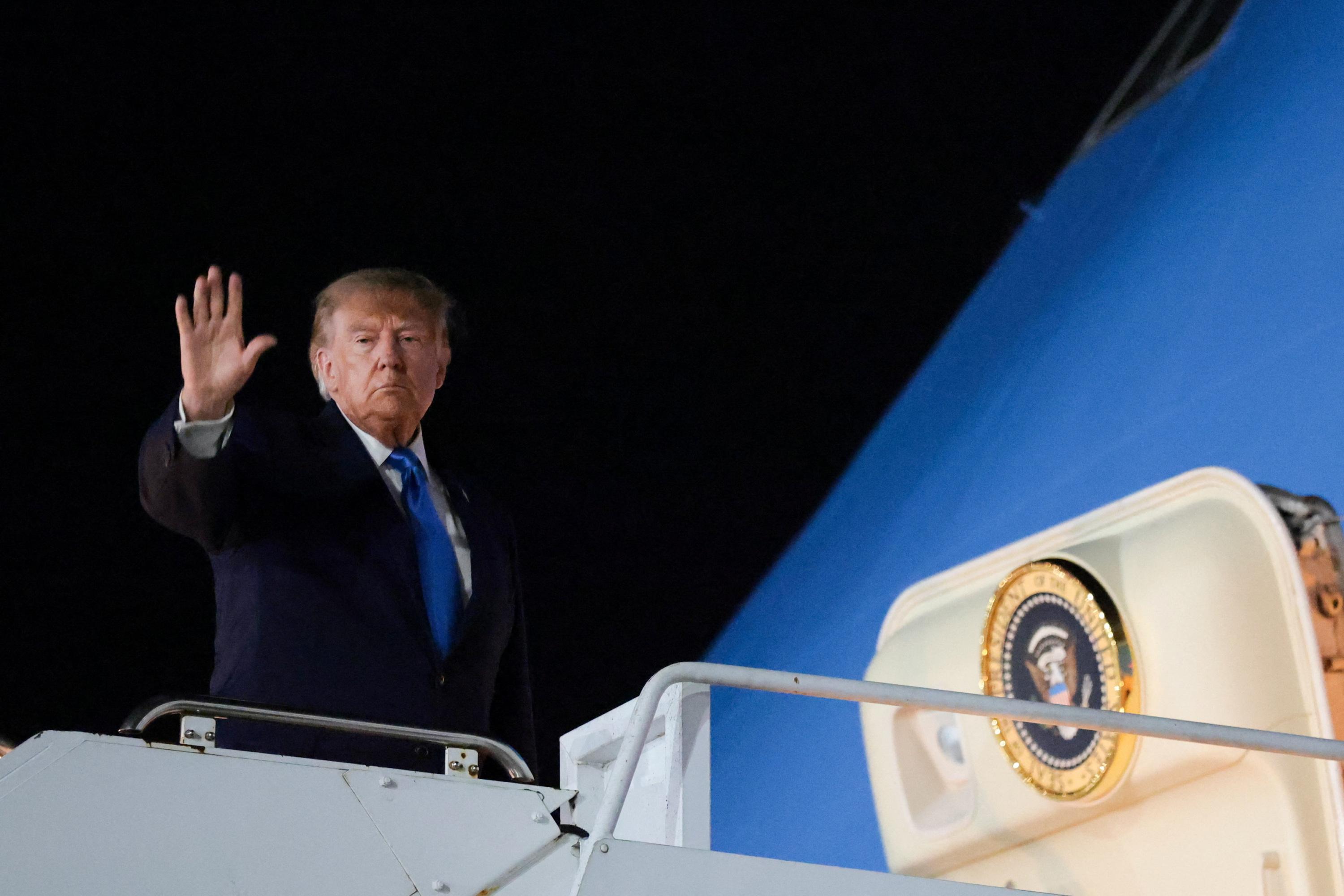 La Maison-Blanche écarte CNN d’un déplacement de Donald Trump à bord d’Air Force One