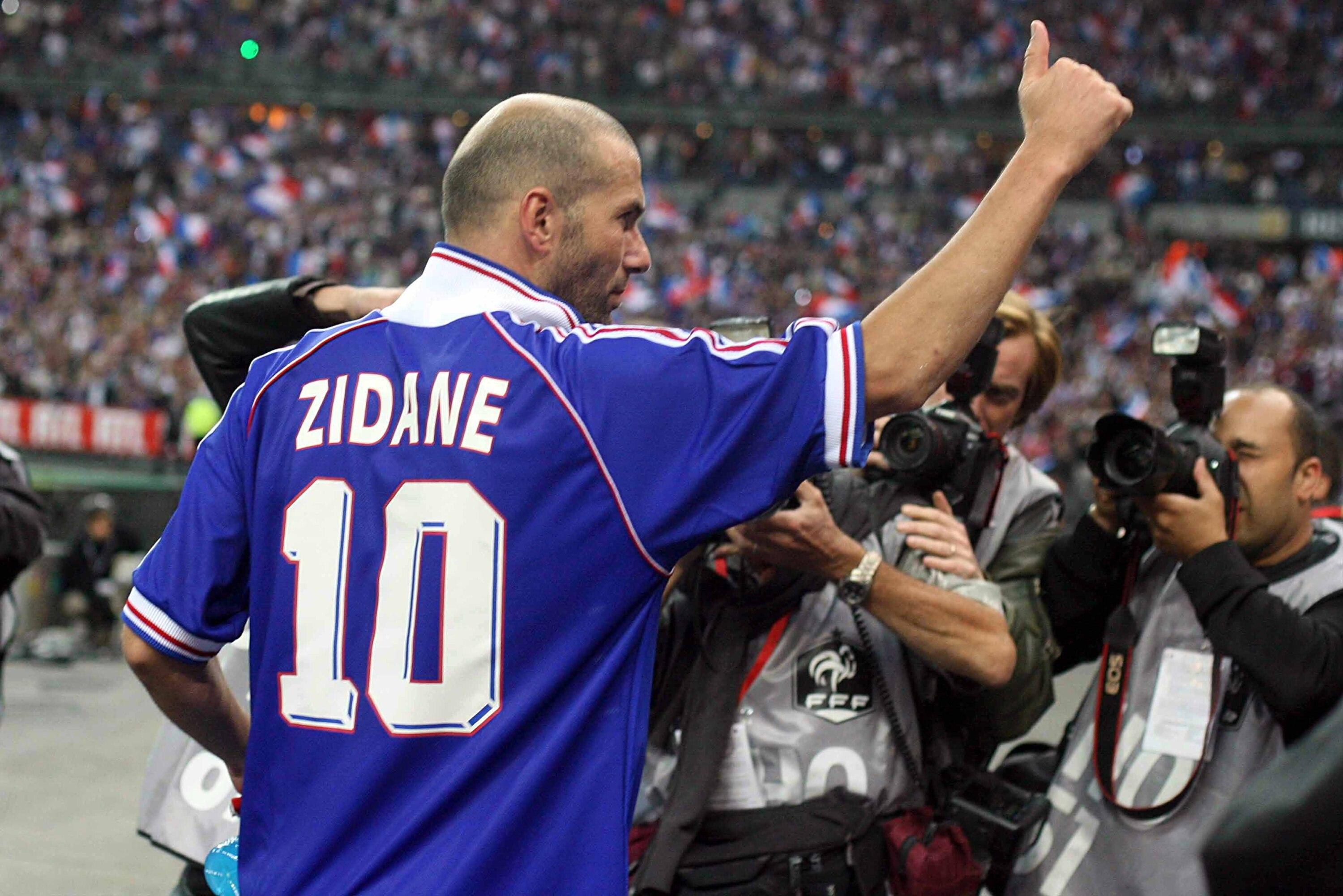 Il y a 28 ans, le tout premier but du Stade de France portait déjà la signature de Zidane