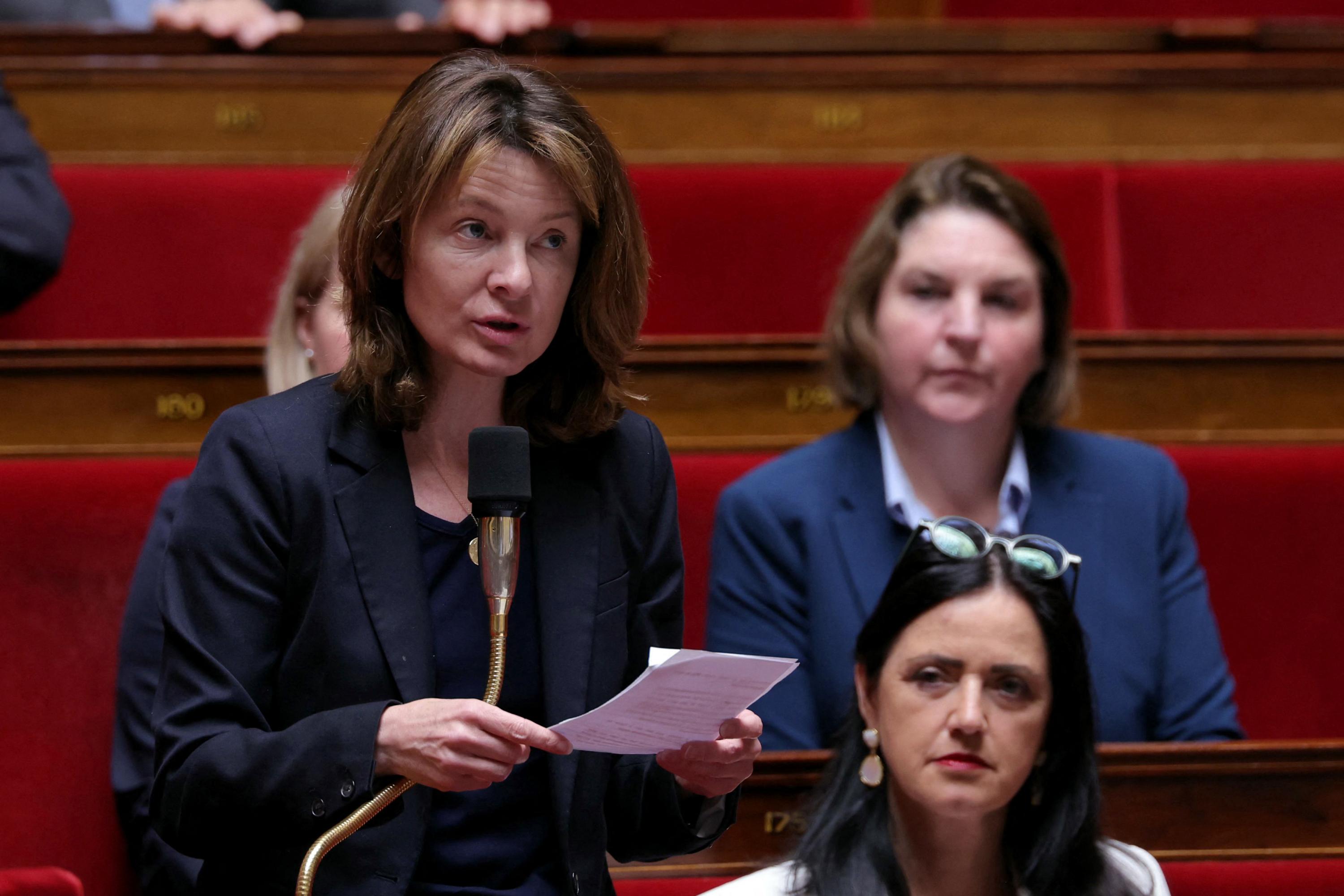 «Il voulait me violer et m’étrangler» : la députée LR Émilie Bonnivard dénonce la relaxe d’un homme l’ayant menacée de mort pendant des mois