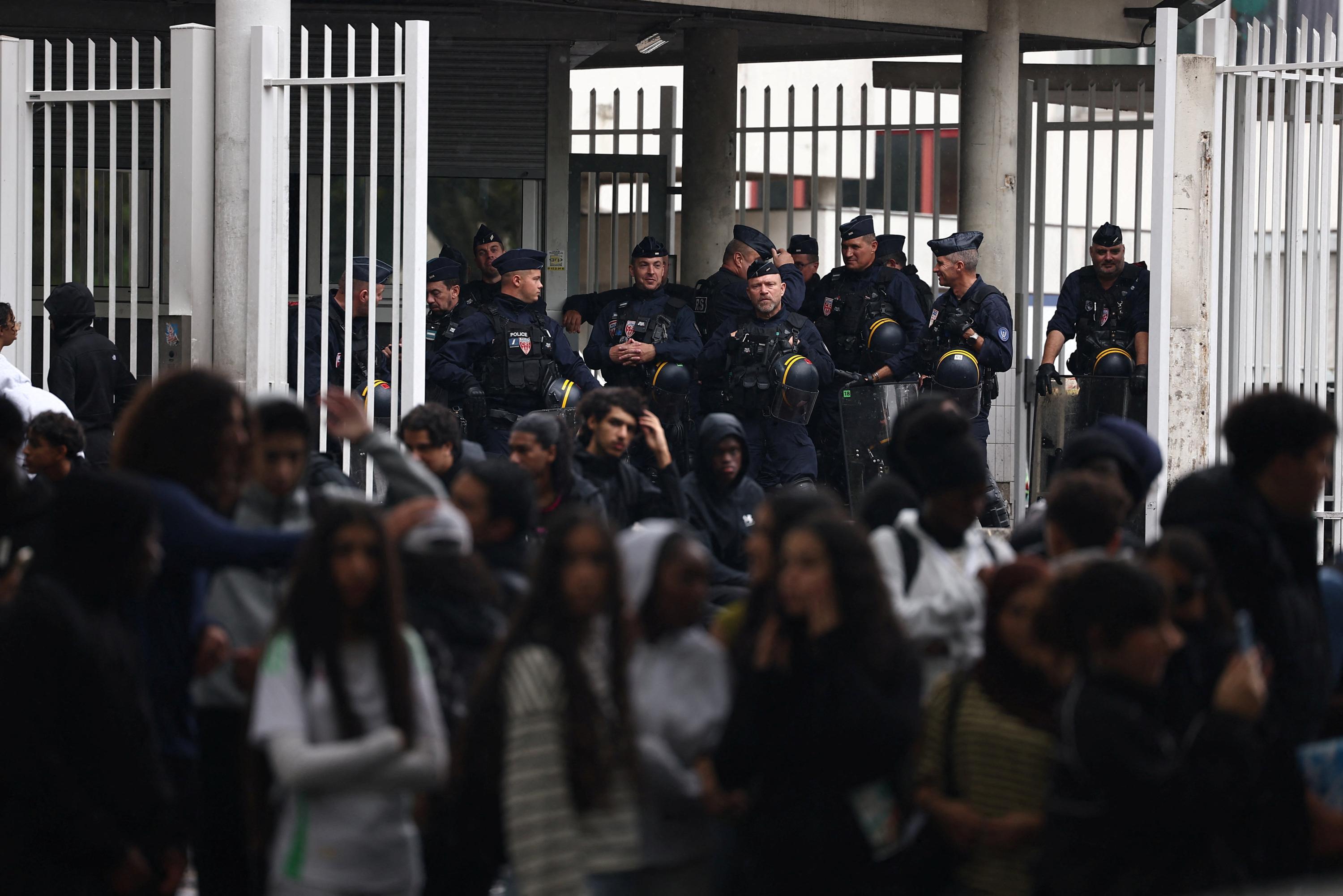 Blocus des lycées en Île-de-France et dans l’Oise : la liste des établissements devant lesquels les rassemblements sont interdits ce lundi