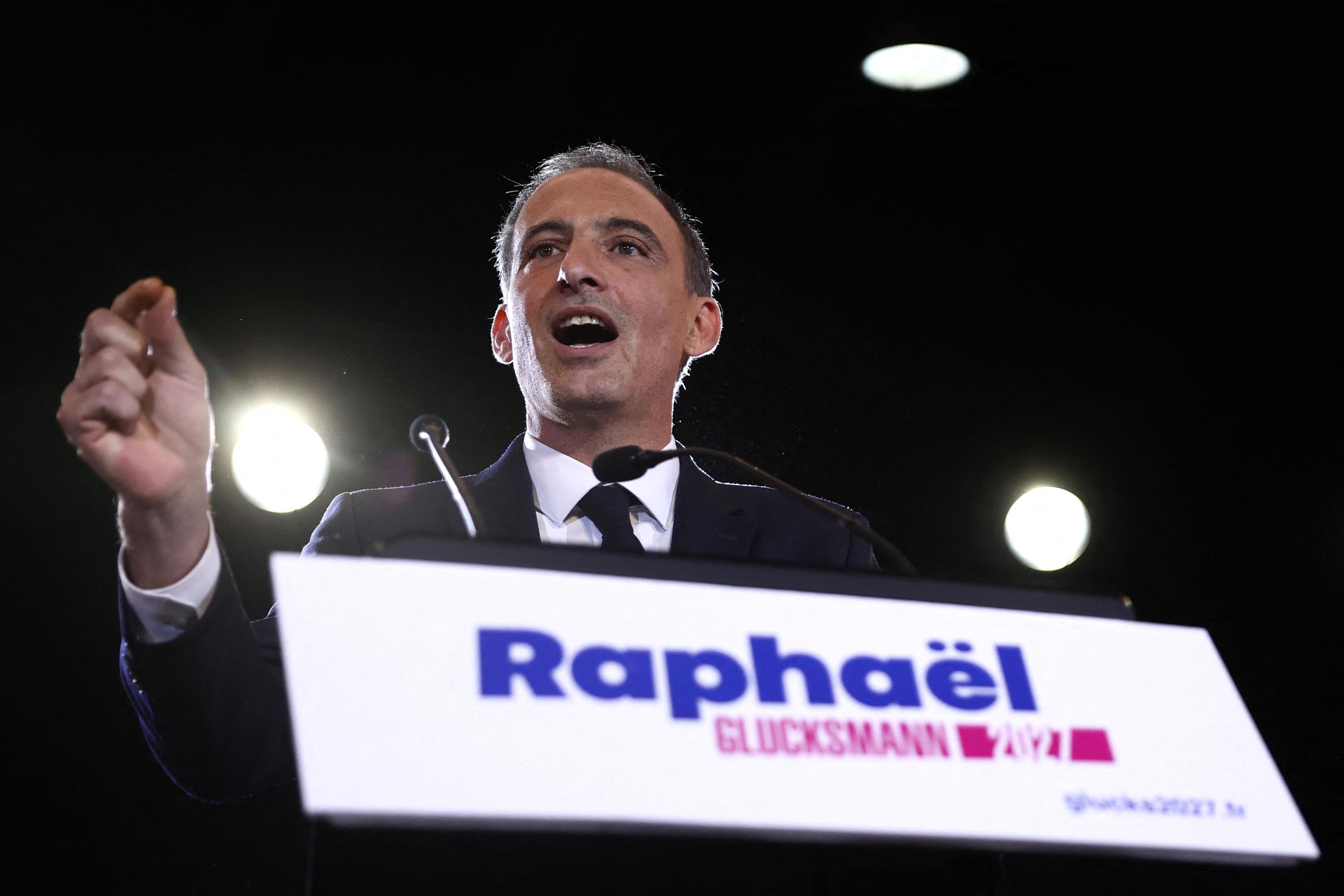 Raphaël Glucksmann Wins First Round of French Left Primary