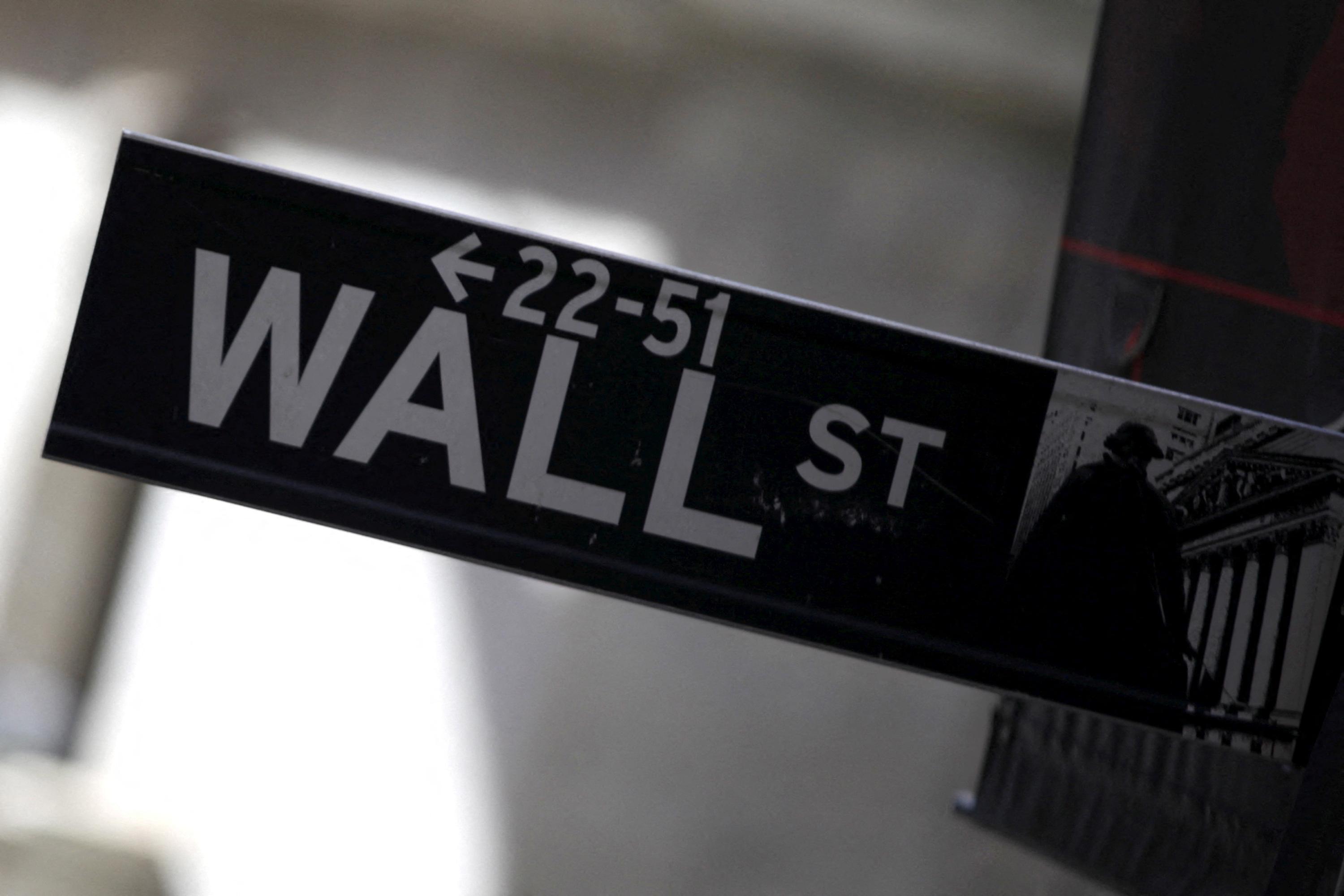Wall Street ouvre en baisse, entre questionnements sur l'IA et hausse du pétrole