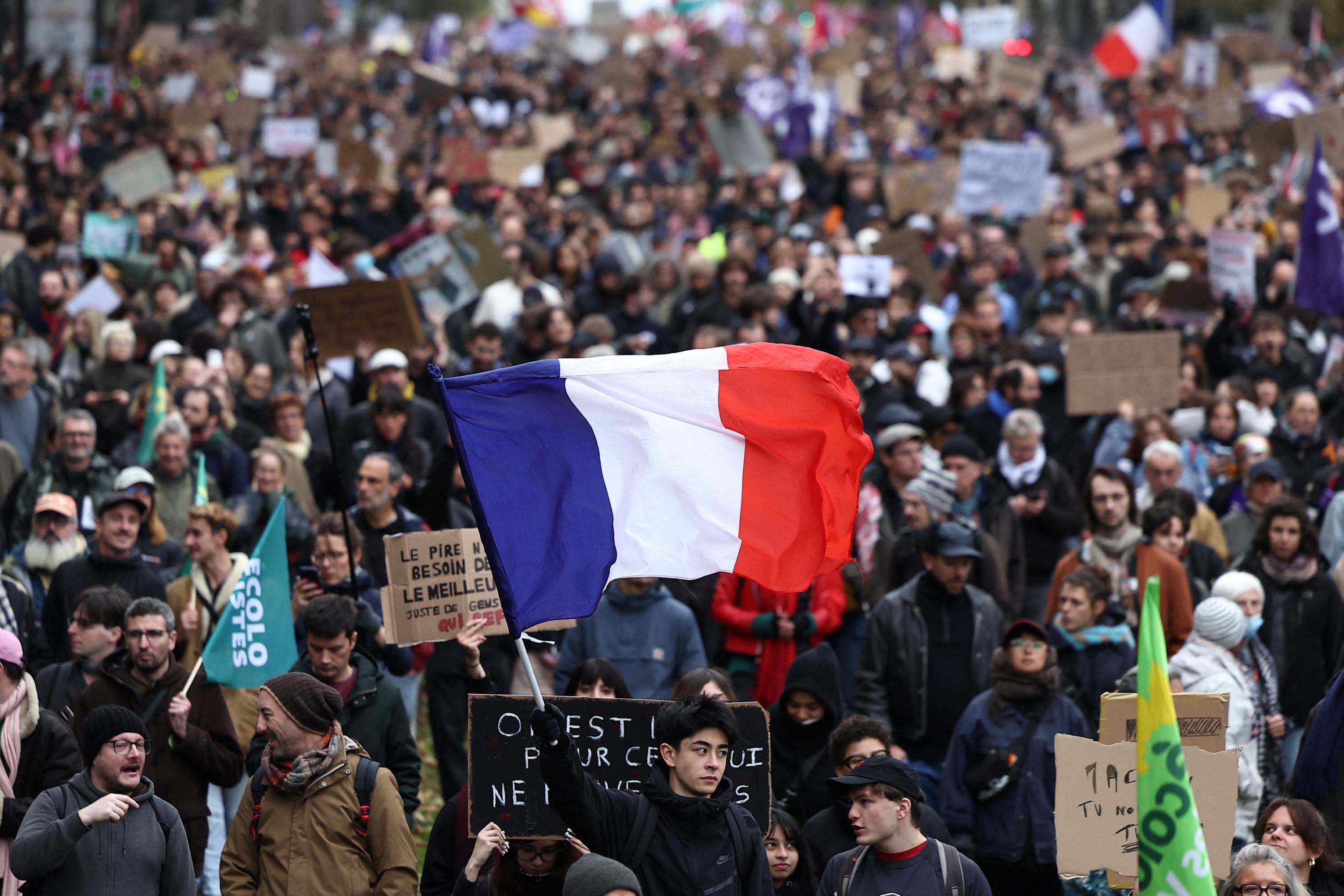 Manifestation du 31 octobre : les syndicats contestent le parcours à Paris