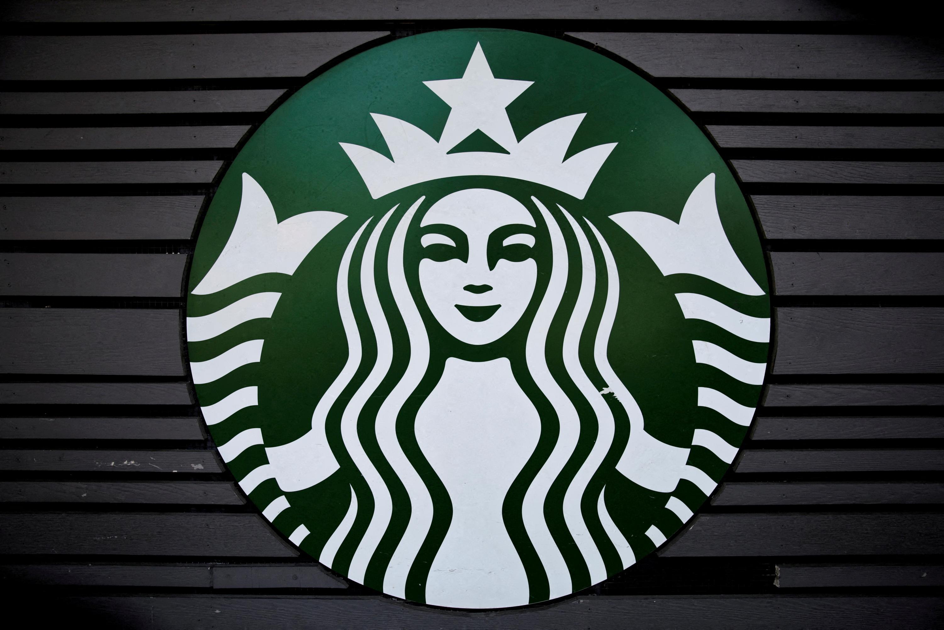 Starbucks : bénéfice net et chiffres d'affaires inférieurs aux attentes au troisième trimestre à cause de la Chine