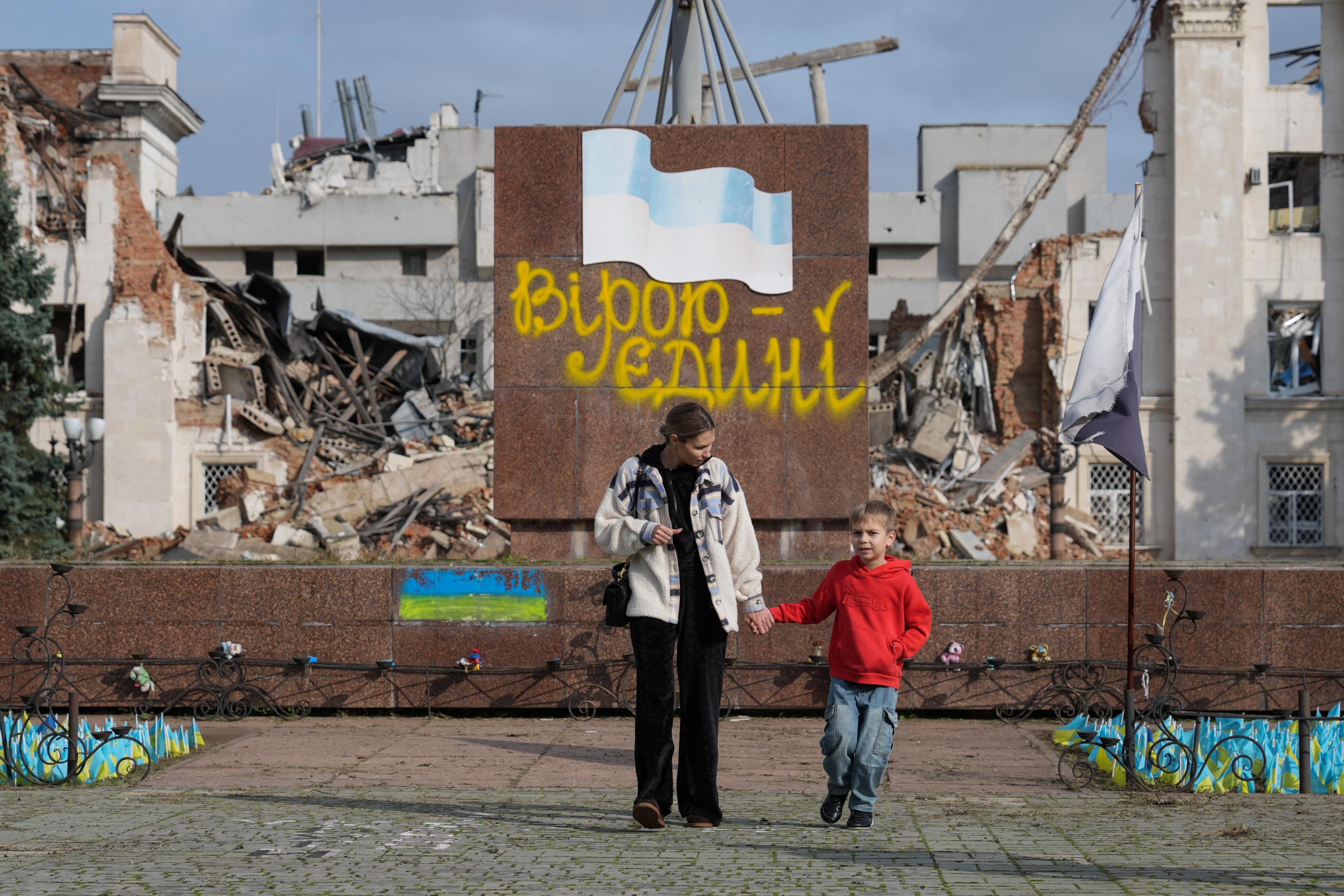 « Comme un jour de fête » : les habitants de Kherson savourent un cessez-le-feu inédit entre l’Ukraine et la Russie