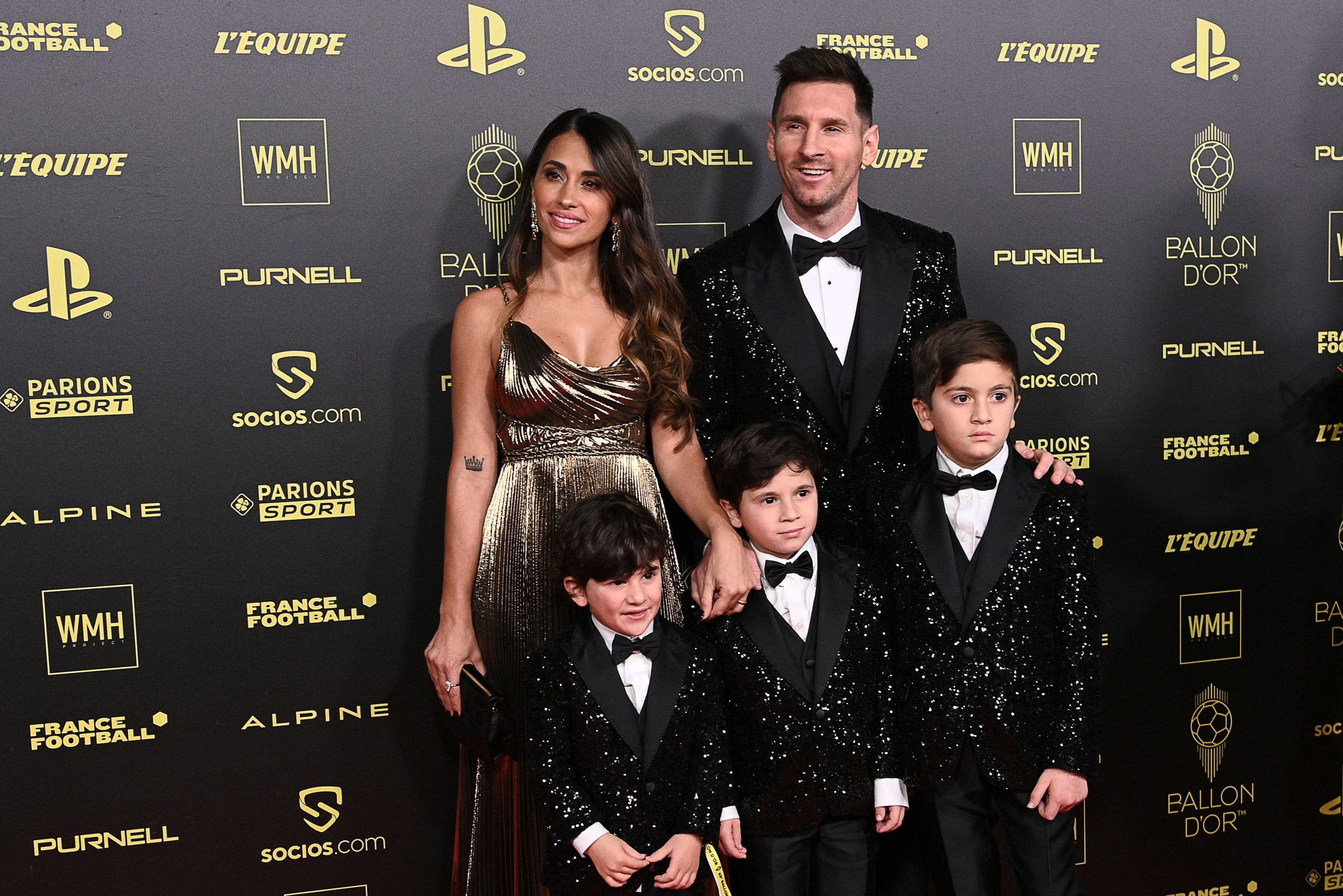 Ballon d'or 2021 : Messi sacré pour la septième fois, Benzema au pied du podium