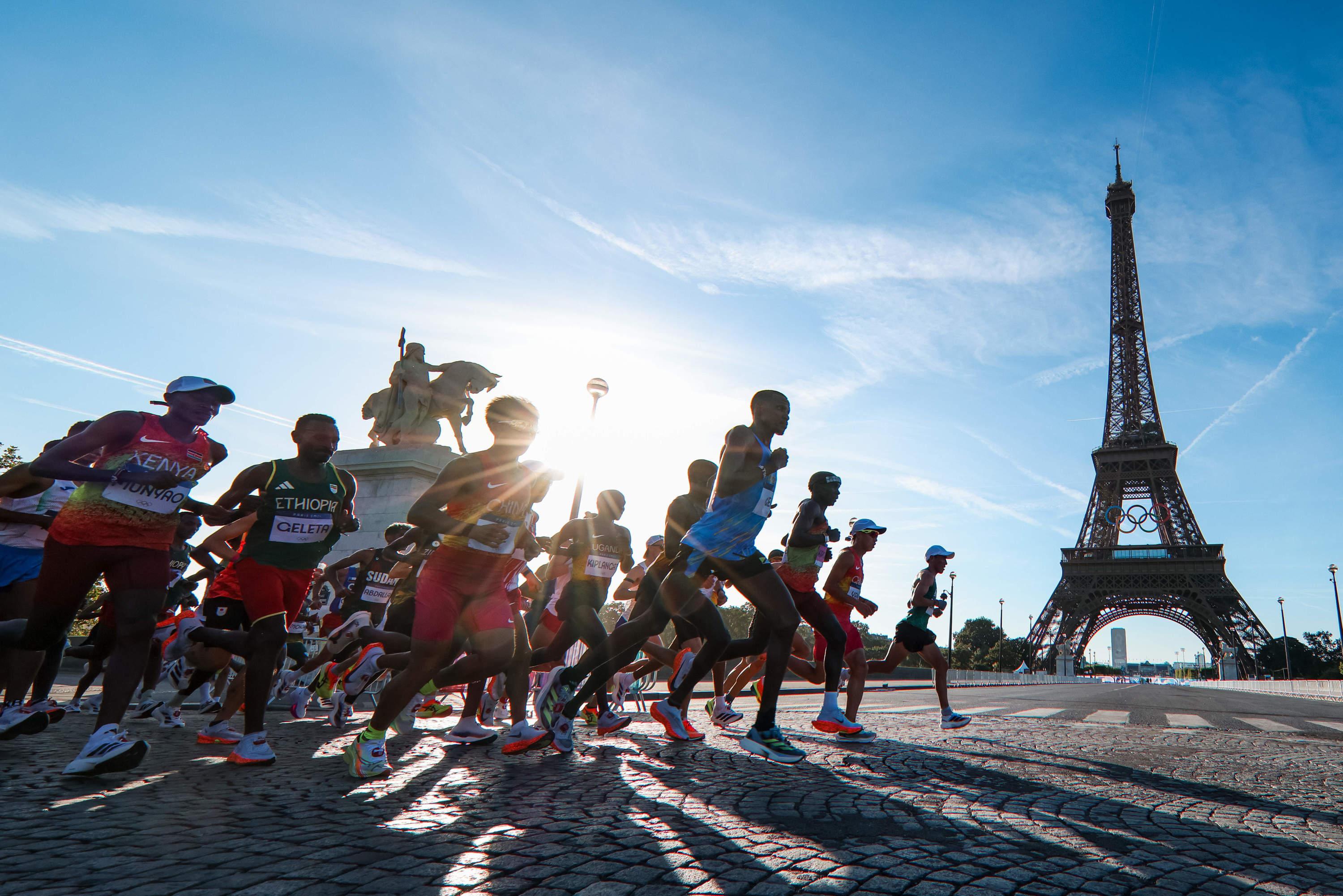 EN DIRECT - JO Paris 2024 : suivez la dernière journée avec les épreuves de marathon, pentathlon, basket et cyclisme sur piste