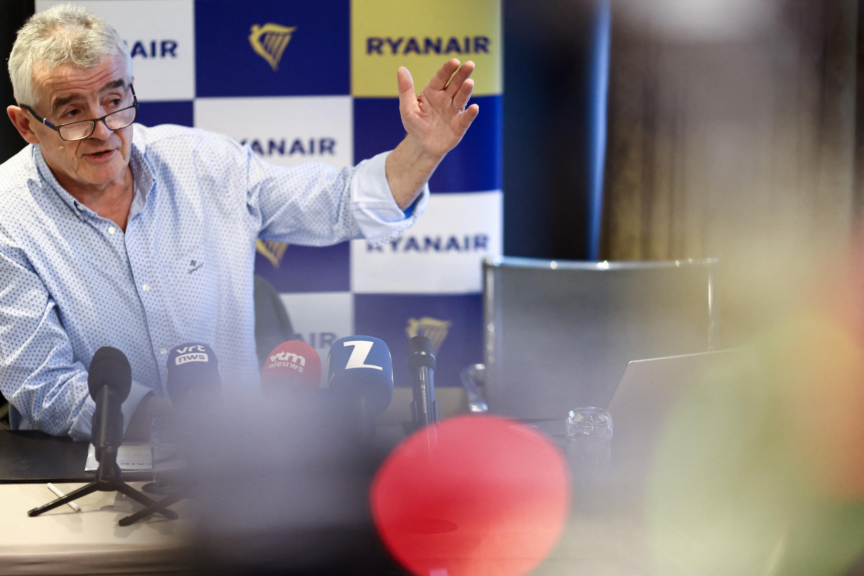 «Chaque semaine il y a des agressions» : le PDG de Ryanair veut limiter la vente d’alcool dans les bars des aéroports