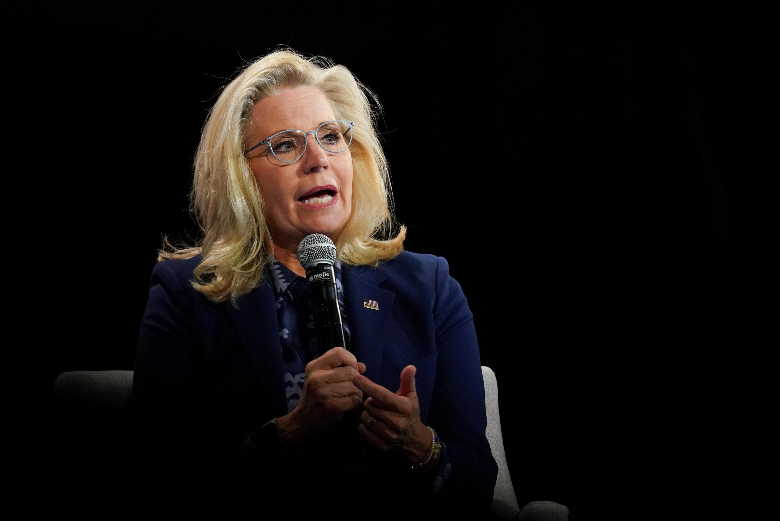 EN DIRECT - Résultats de l'élection américaine: Liz Cheney, républicaine anti-Trump, appelle ses concitoyens à défendre la Constitution