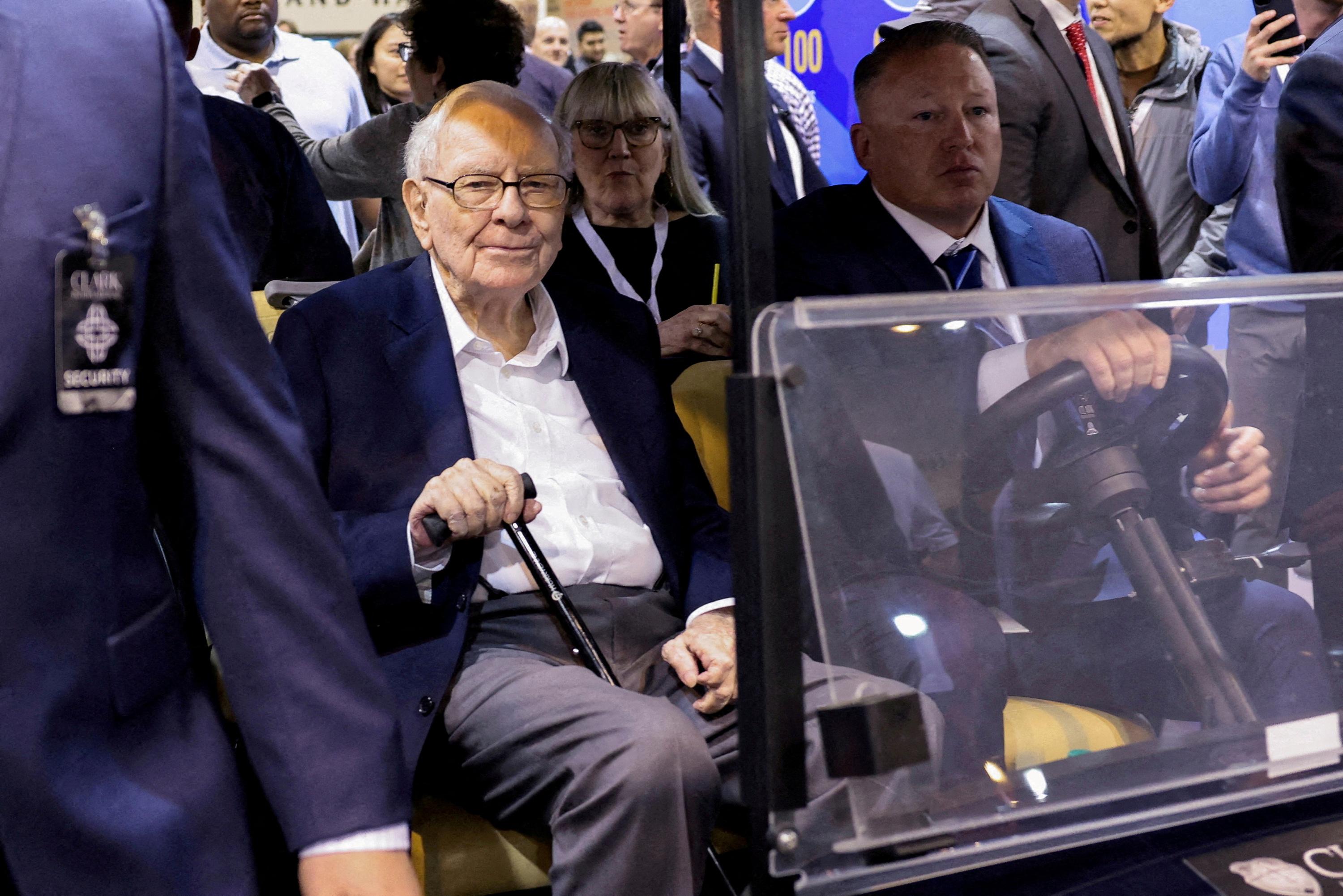 Warren Buffett : l'investisseur va rester président du conseil d'administration de son groupe