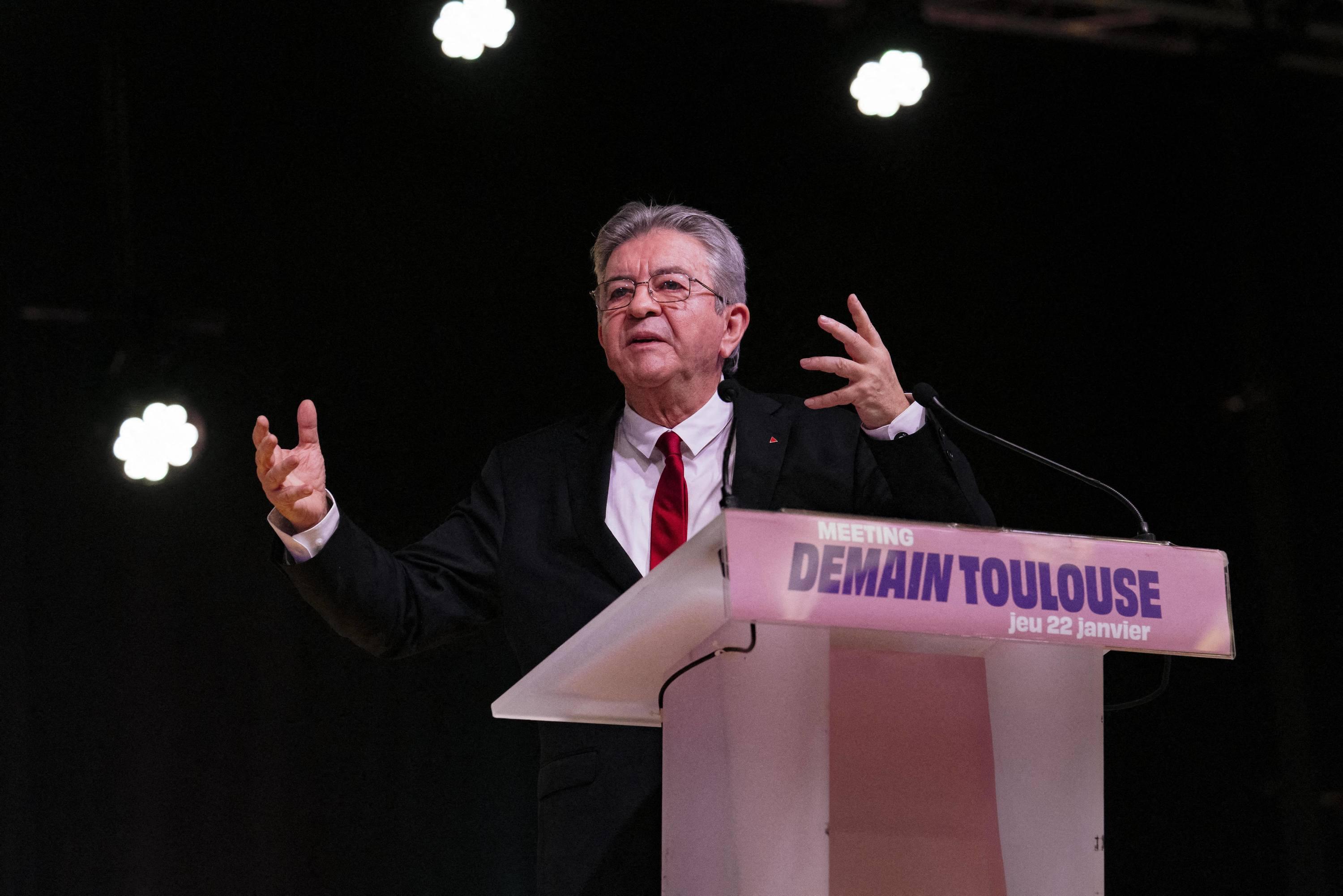 Mélenchon e la “grande sostituzione”: un nuovo discorso identitario nelle elezioni comunali del 2026