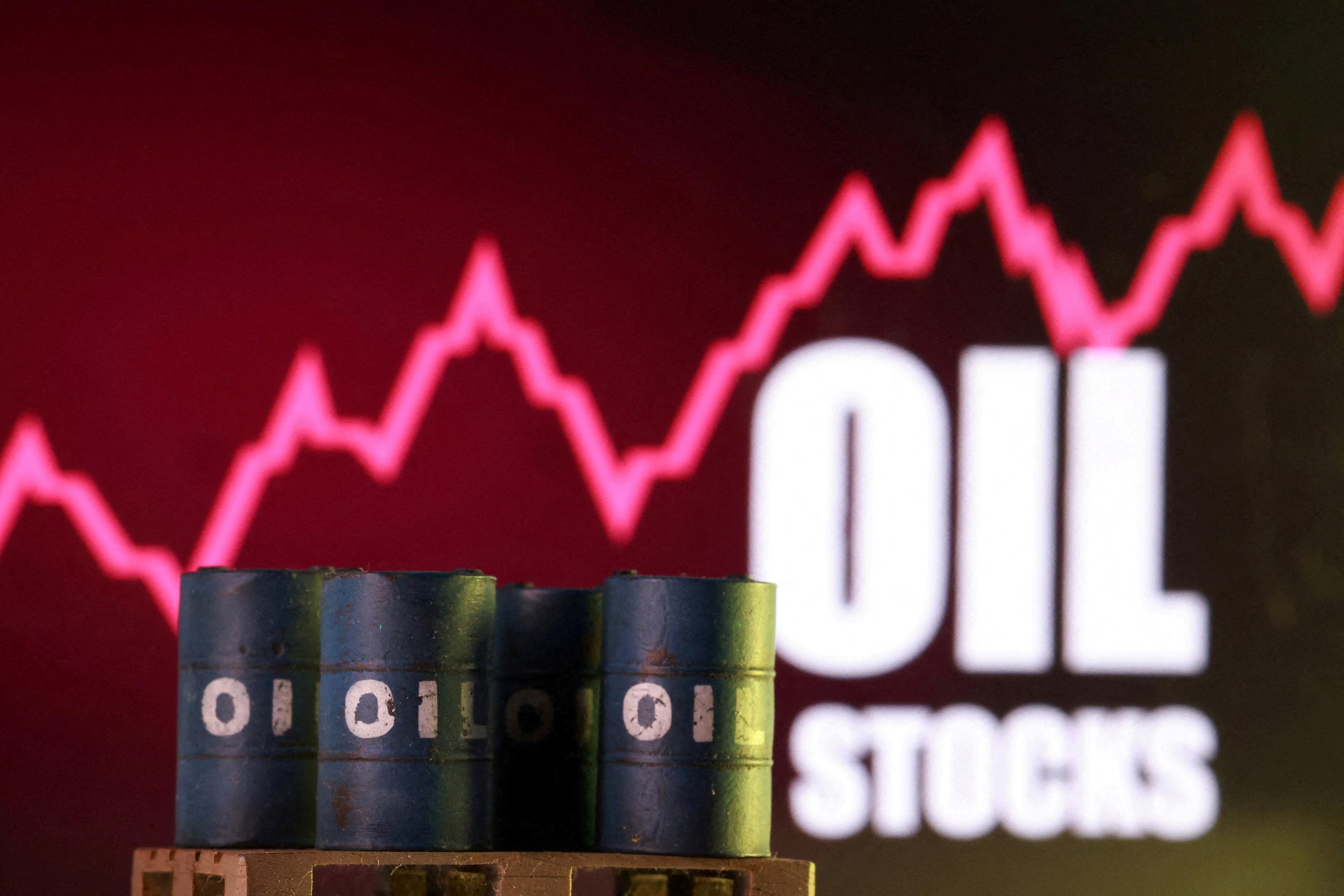 Guerre au Moyen-Orient : le baril de pétrole américain franchit à nouveau les 100 dollars