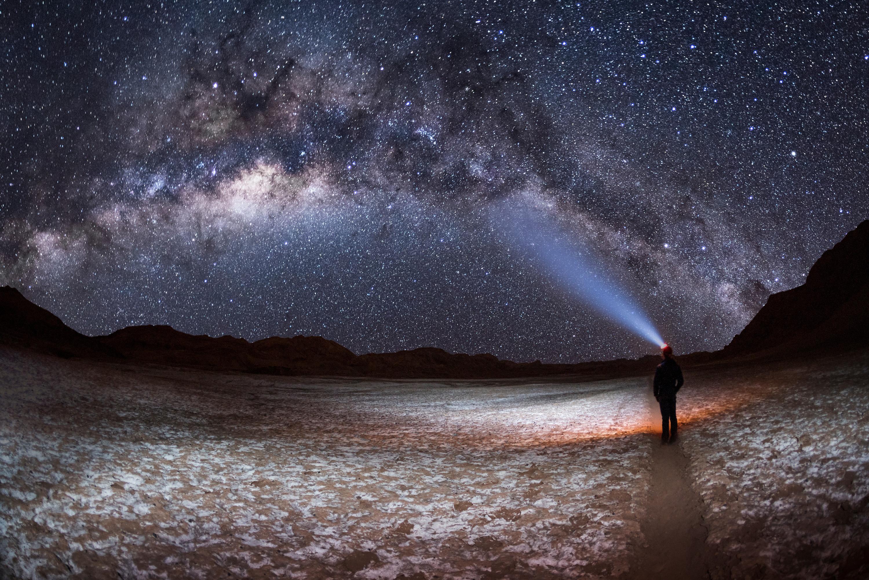 Et si vous passiez vos vacances à regarder le ciel s’éteindre ? 5 idées de destinations pour s’initier au noctourisme