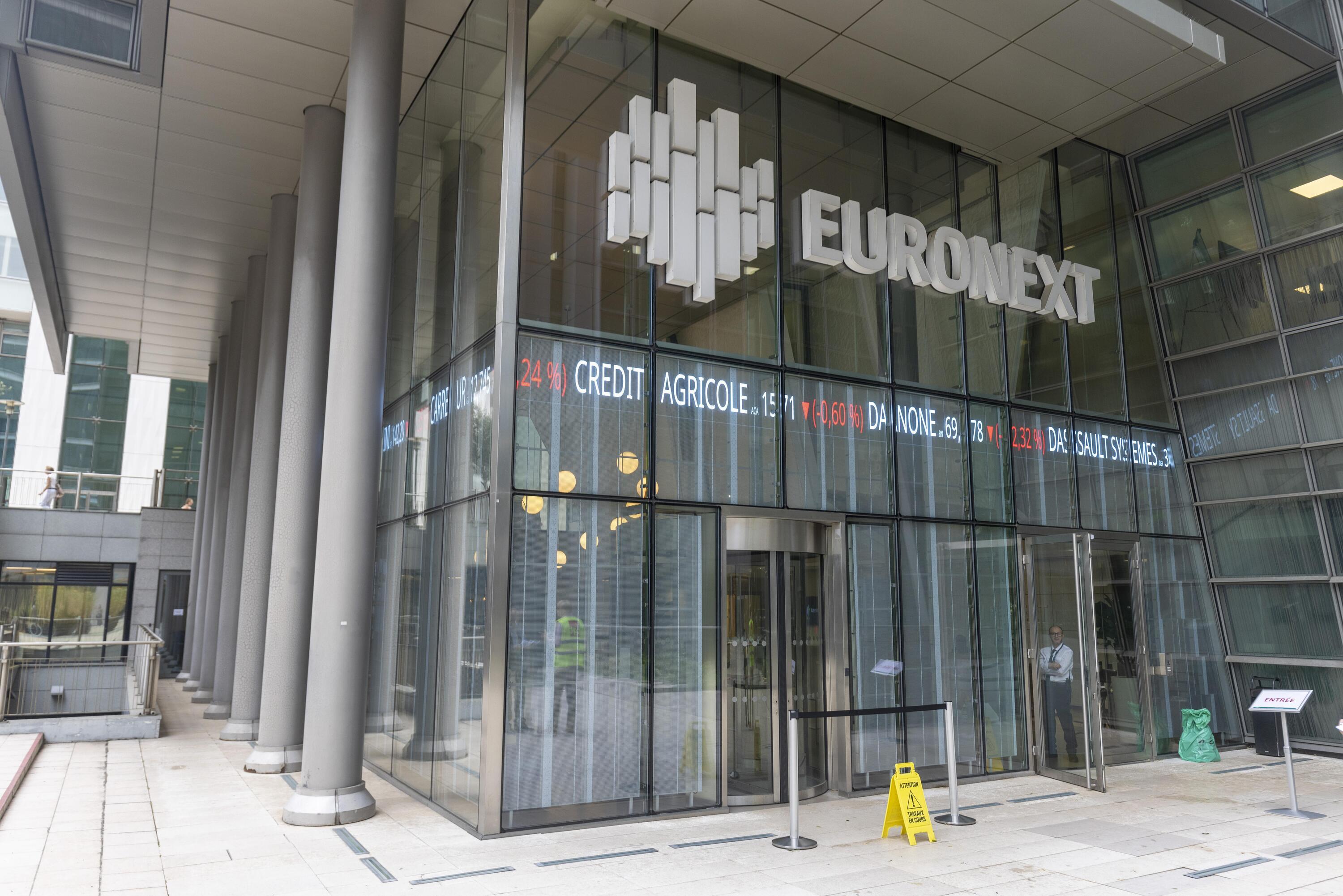 La Bourse de Paris termine en hausse après l'emploi américain