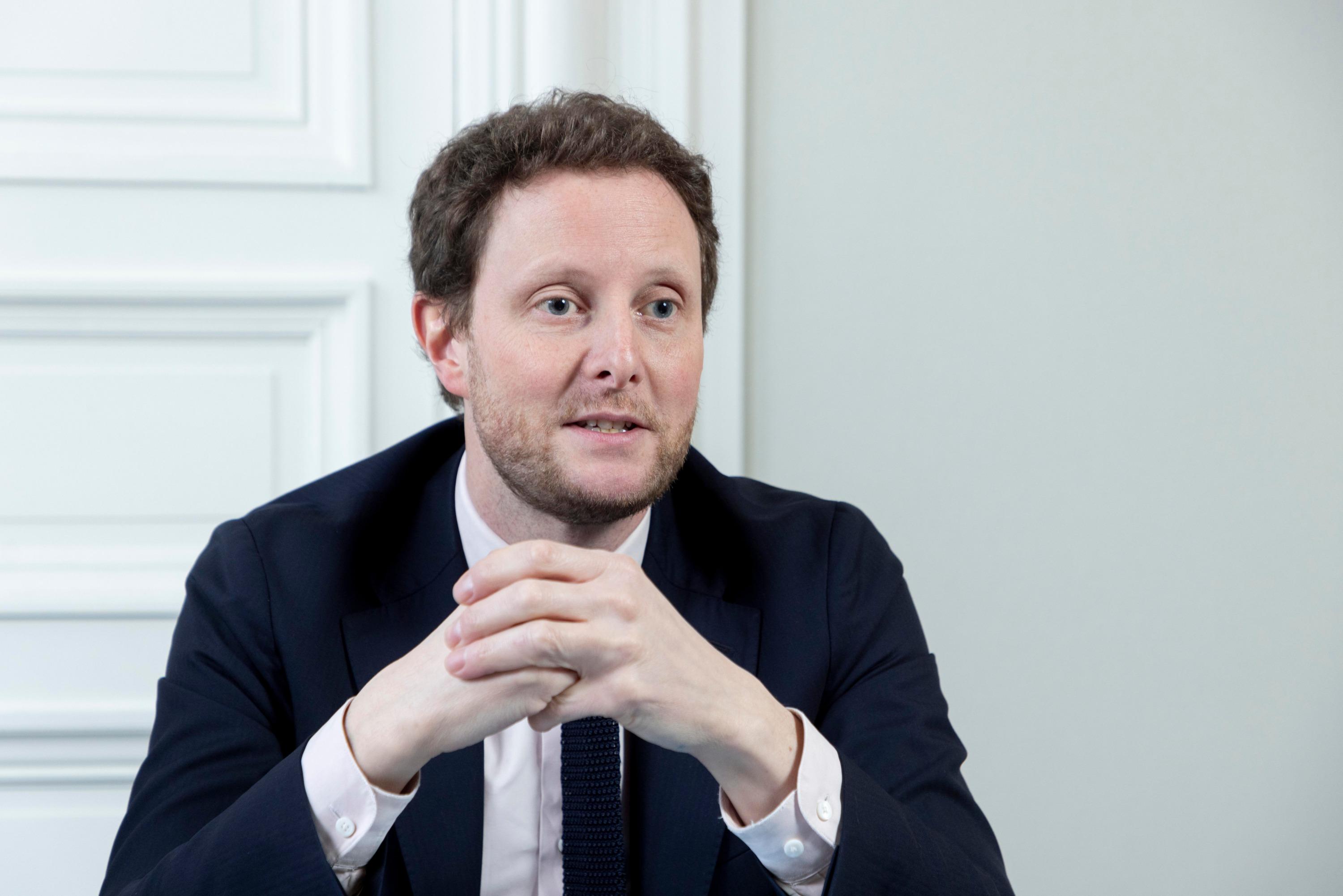 Présidentielle 2027 : «Nul ne gagnera ni ne gouvernera seul», deux macronistes historiques appellent à une coalition «de Glucksmann à Bertrand»