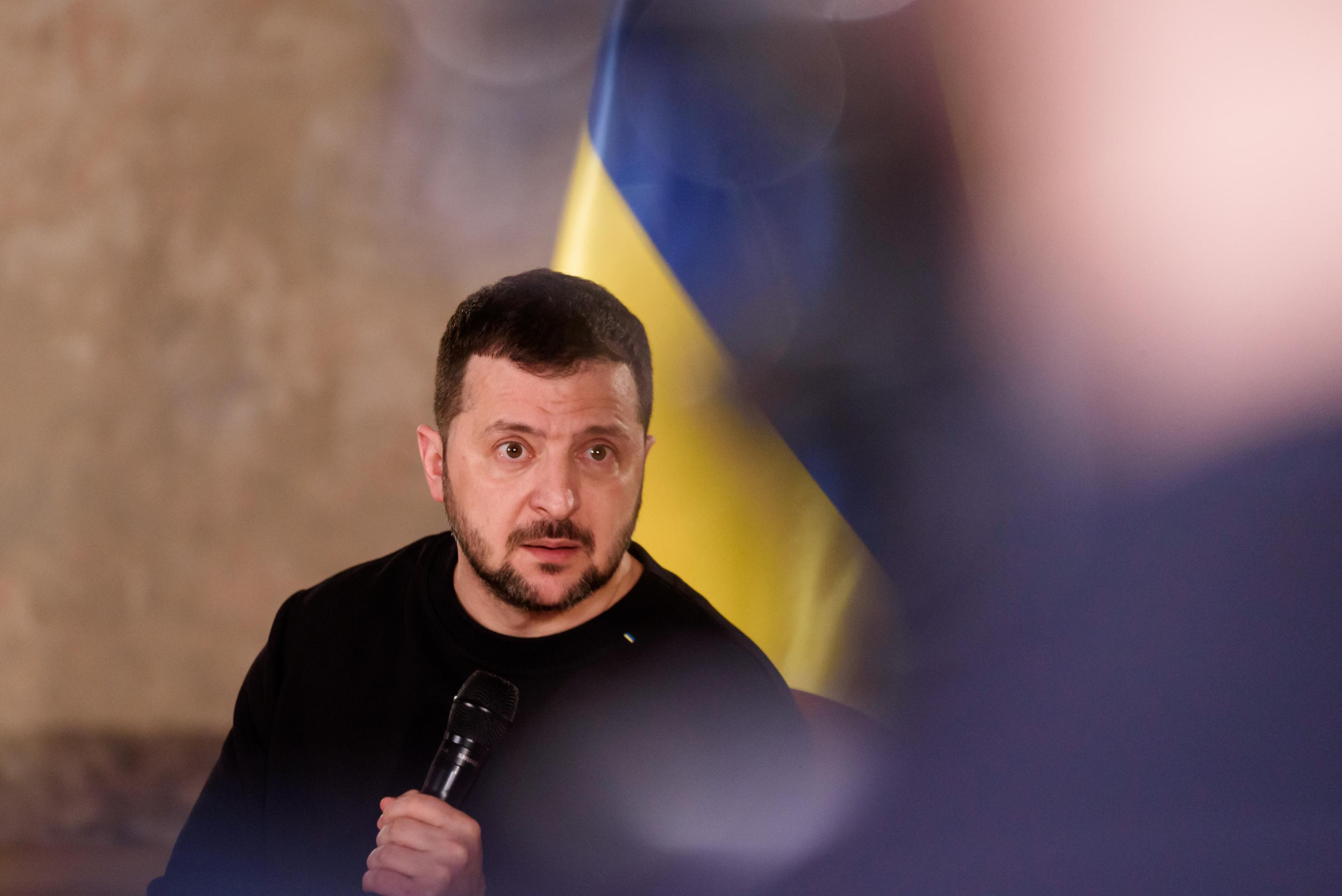 Ukraine : Zelensky accuse la Corée du Nord d'incorporer des soldats à l'armée russe