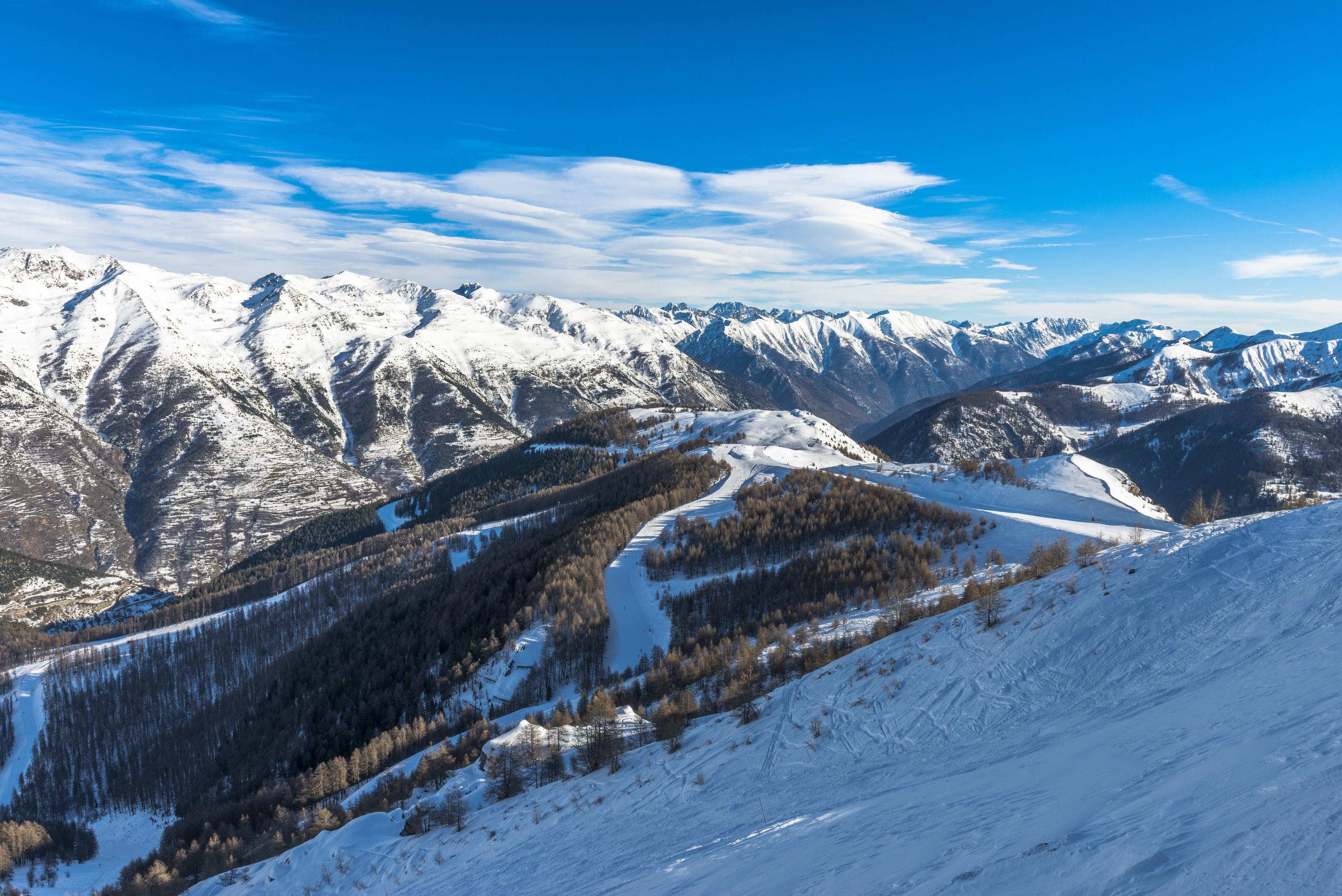 Malgré le manque de neige, l’étonnant bon début de saison des stations de ski des Alpes-Maritimes