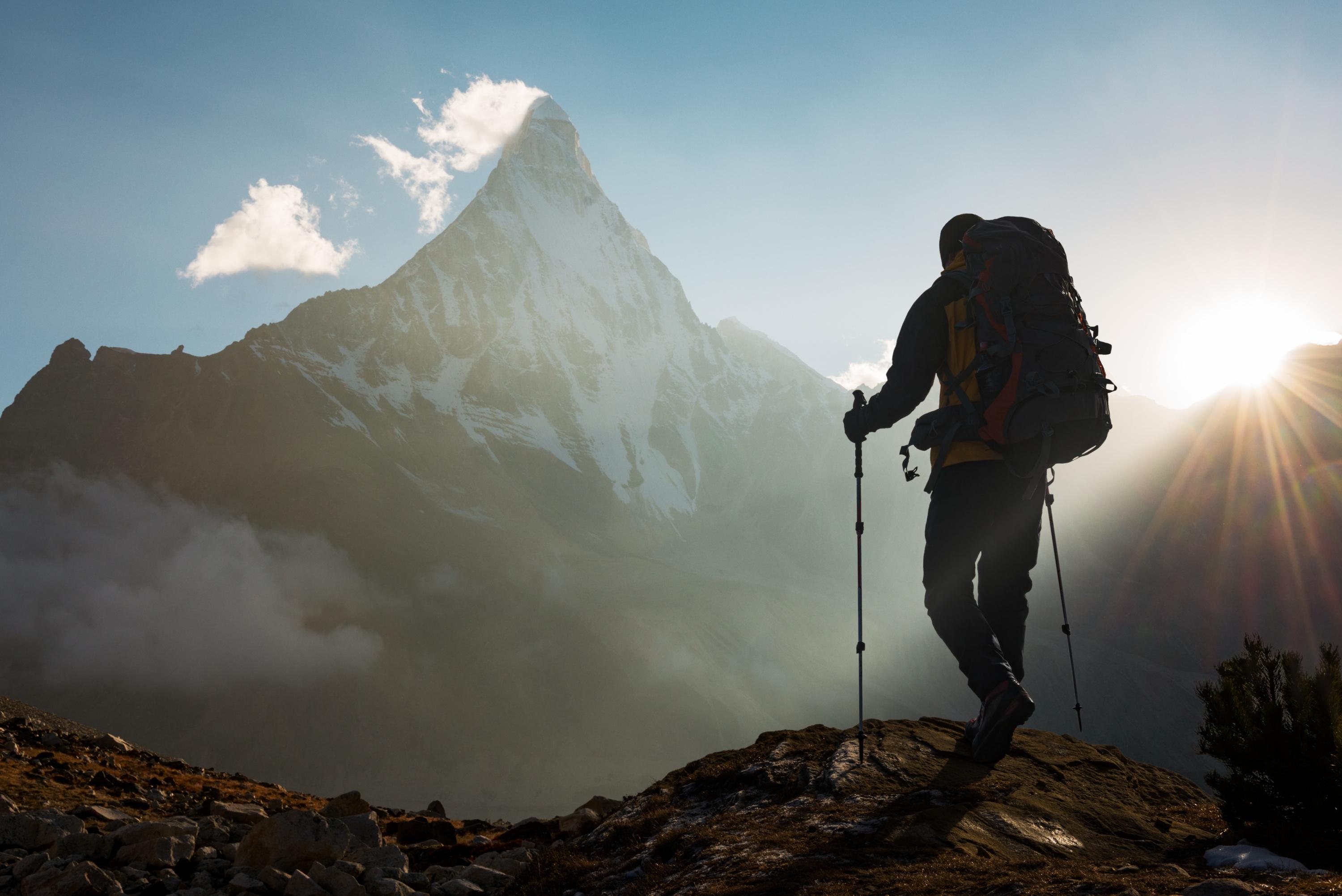 En montagne, « des cartes truffées d’erreurs importantes » : face à ces randonneurs qui utilisent l’IA, les guides mettent en garde