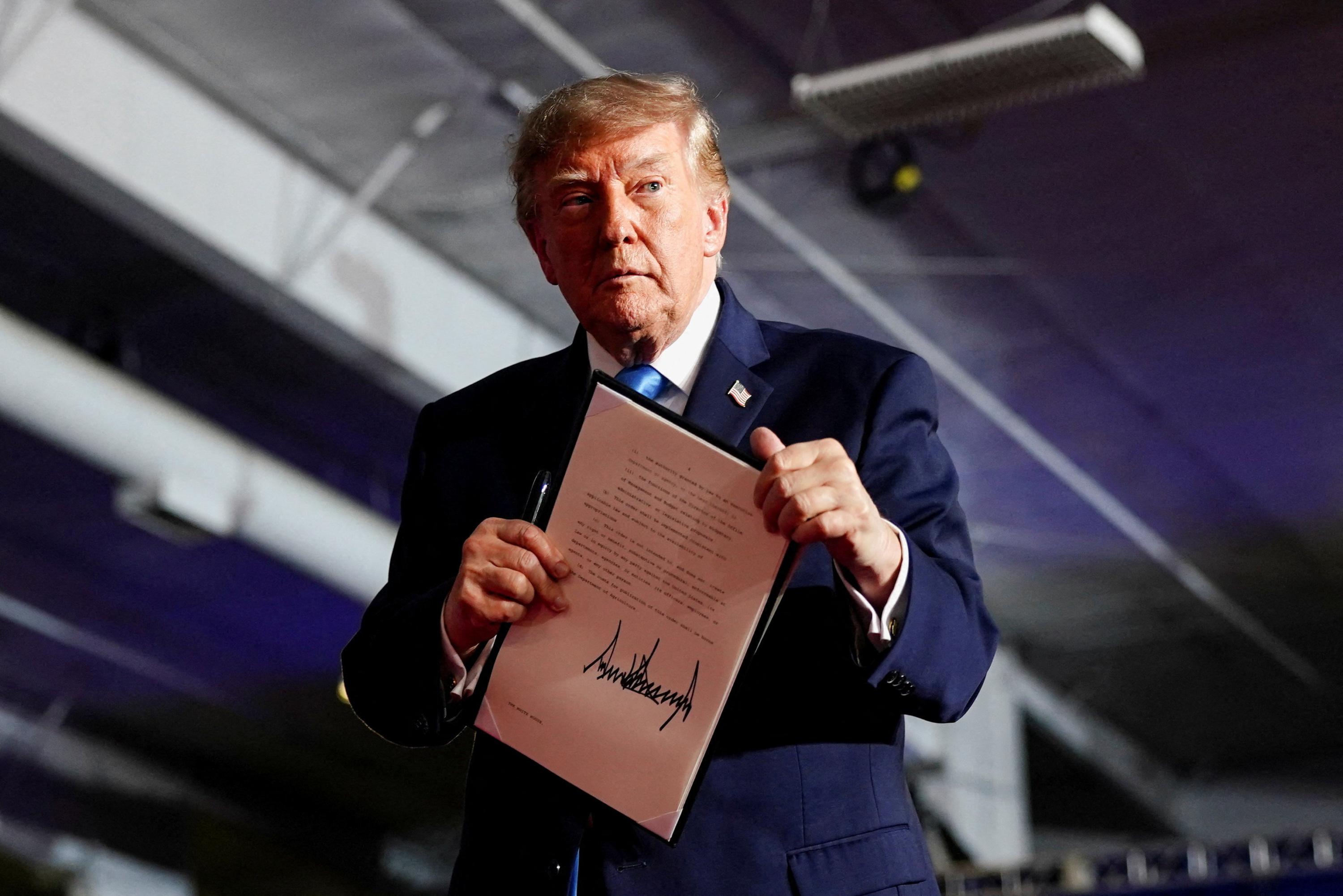 Trump autorise tous les Américains à acheter du «diesel rouge exonéré de taxes»