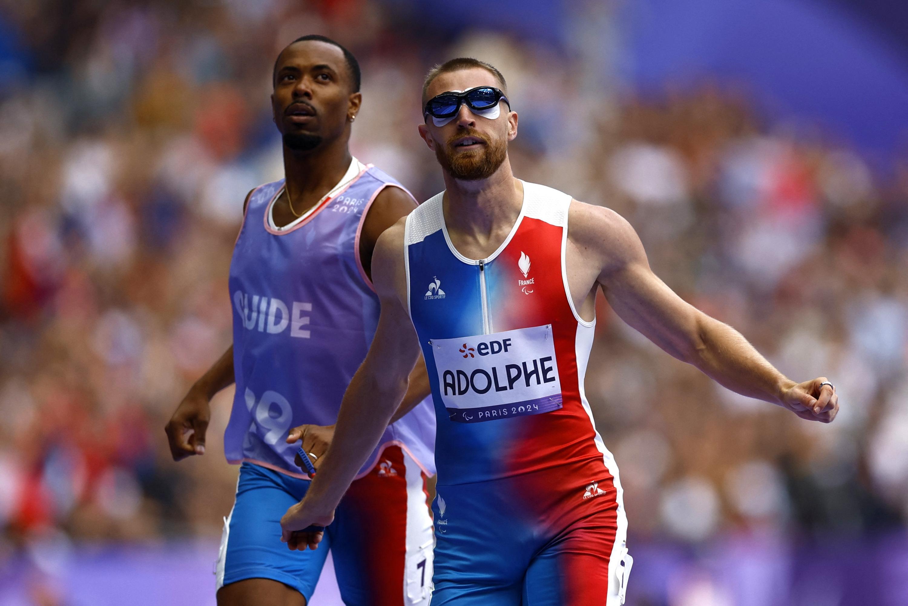 Jeux paralympiques: facile, Timothée Adolphe file en finale du 400m T11 en para-athlétisme