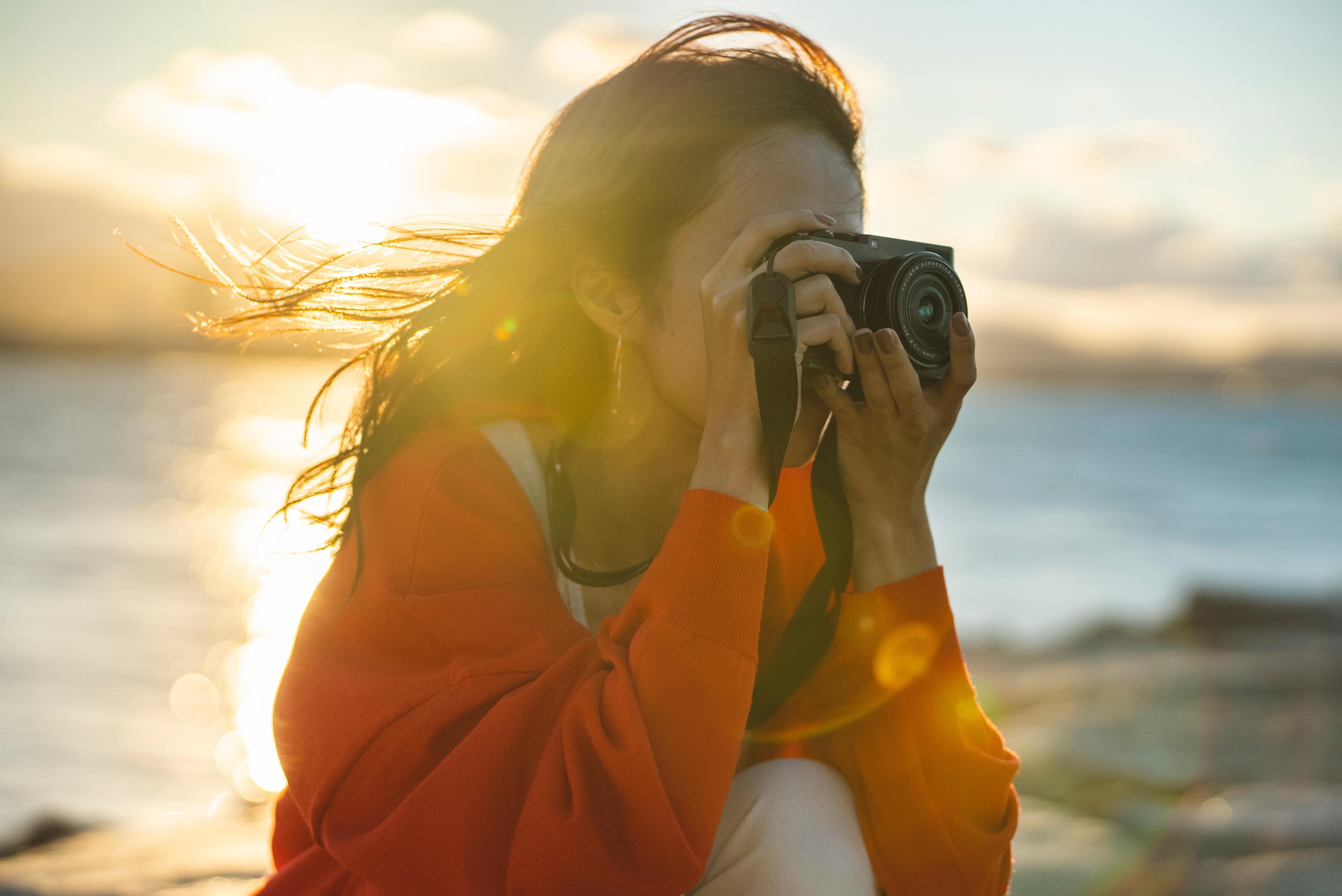 «Le plaisir est incomparable» : le grand retour des appareils photos face aux smartphones