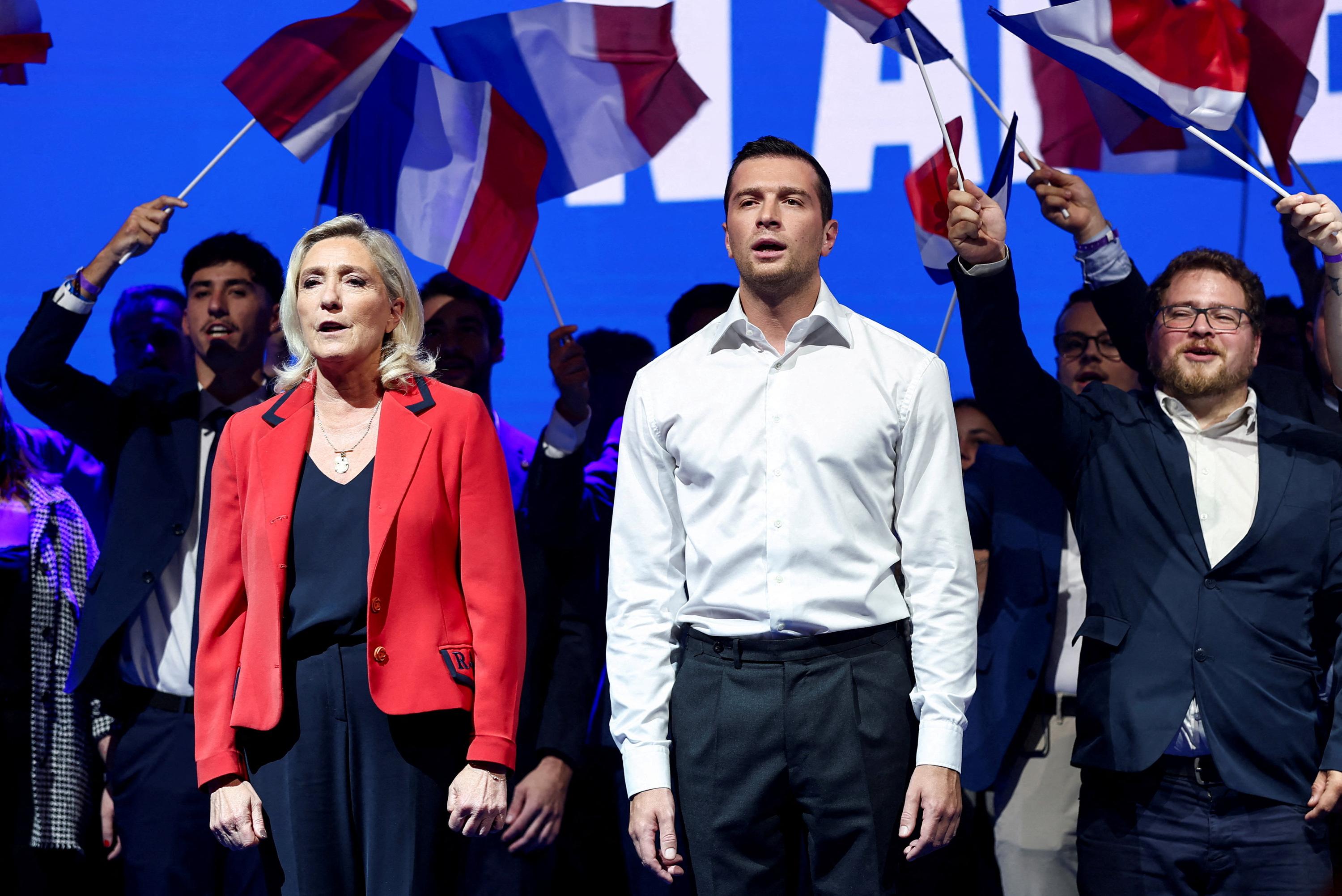 «Surprofits» de TotalEnergies: une surtaxe serait «normale» pour Marine Le Pen, «pas la priorité» pour Jordan Bardella