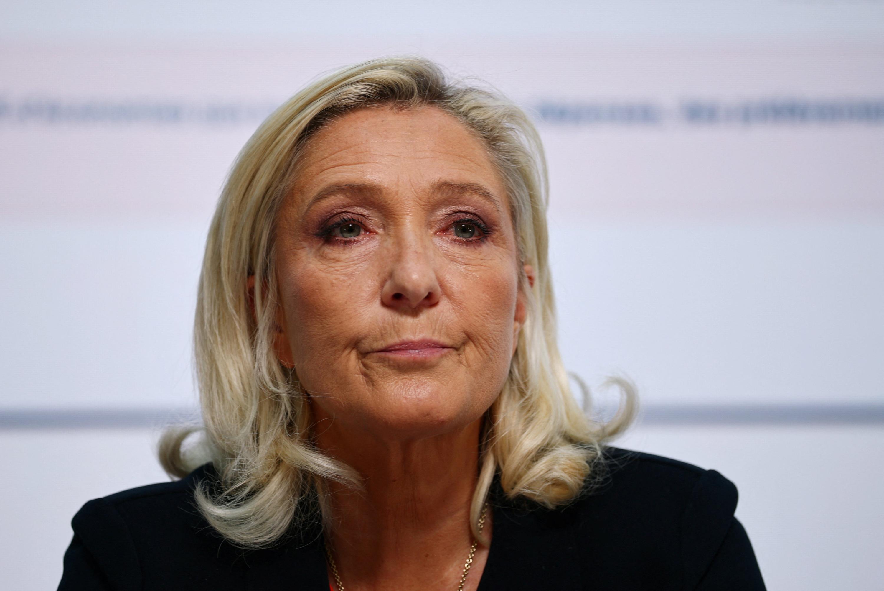 Suspension des grenades assourdissantes: la "priorité devrait être de protéger les policiers", regrette le porte-parole d'Un1té Île-de-France