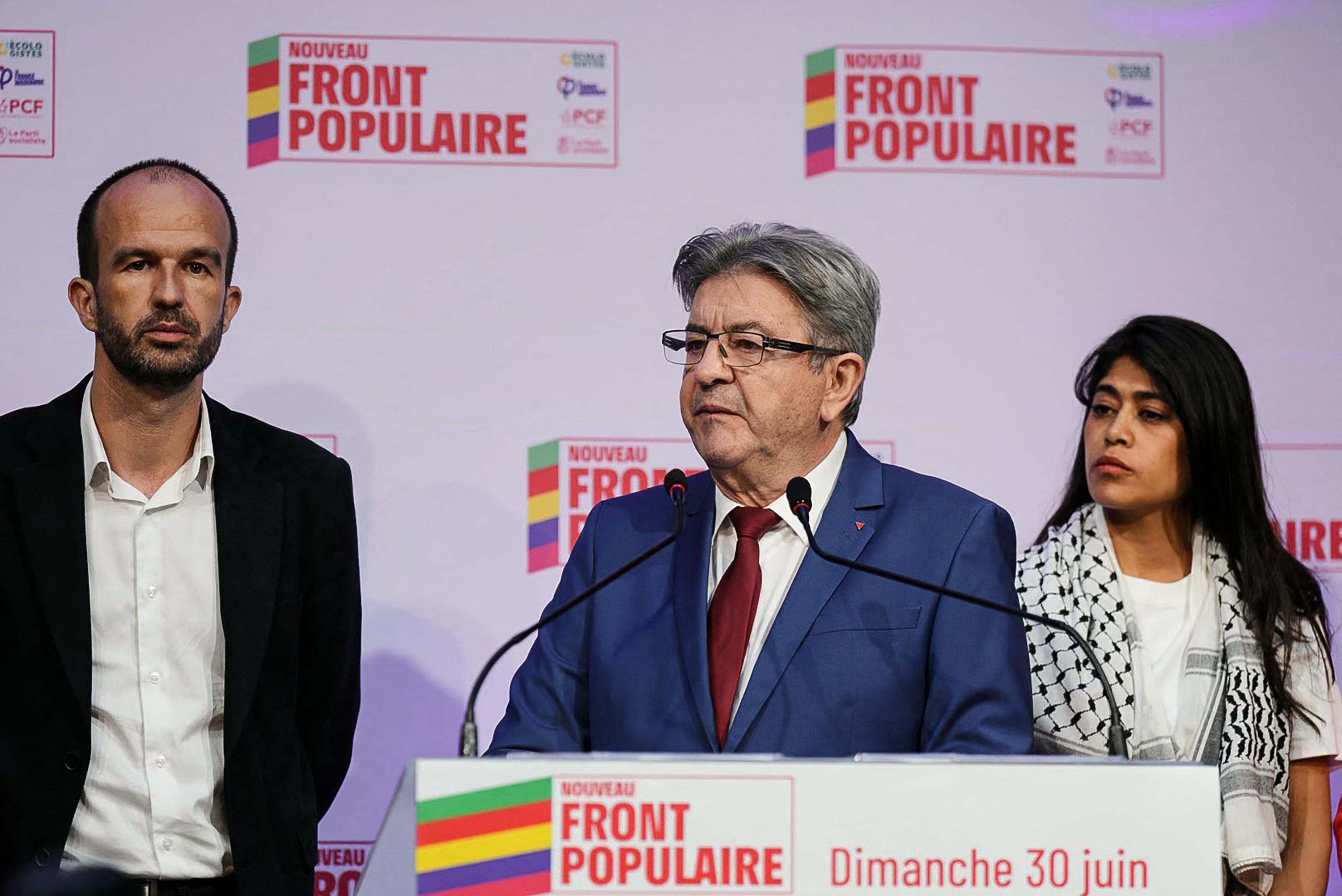 Manuel Bompard, Jean-Luc Mélenchon et Rima Hassan, au soir du premier tour des élections législatives, à Paris, le 30 juin 2024.